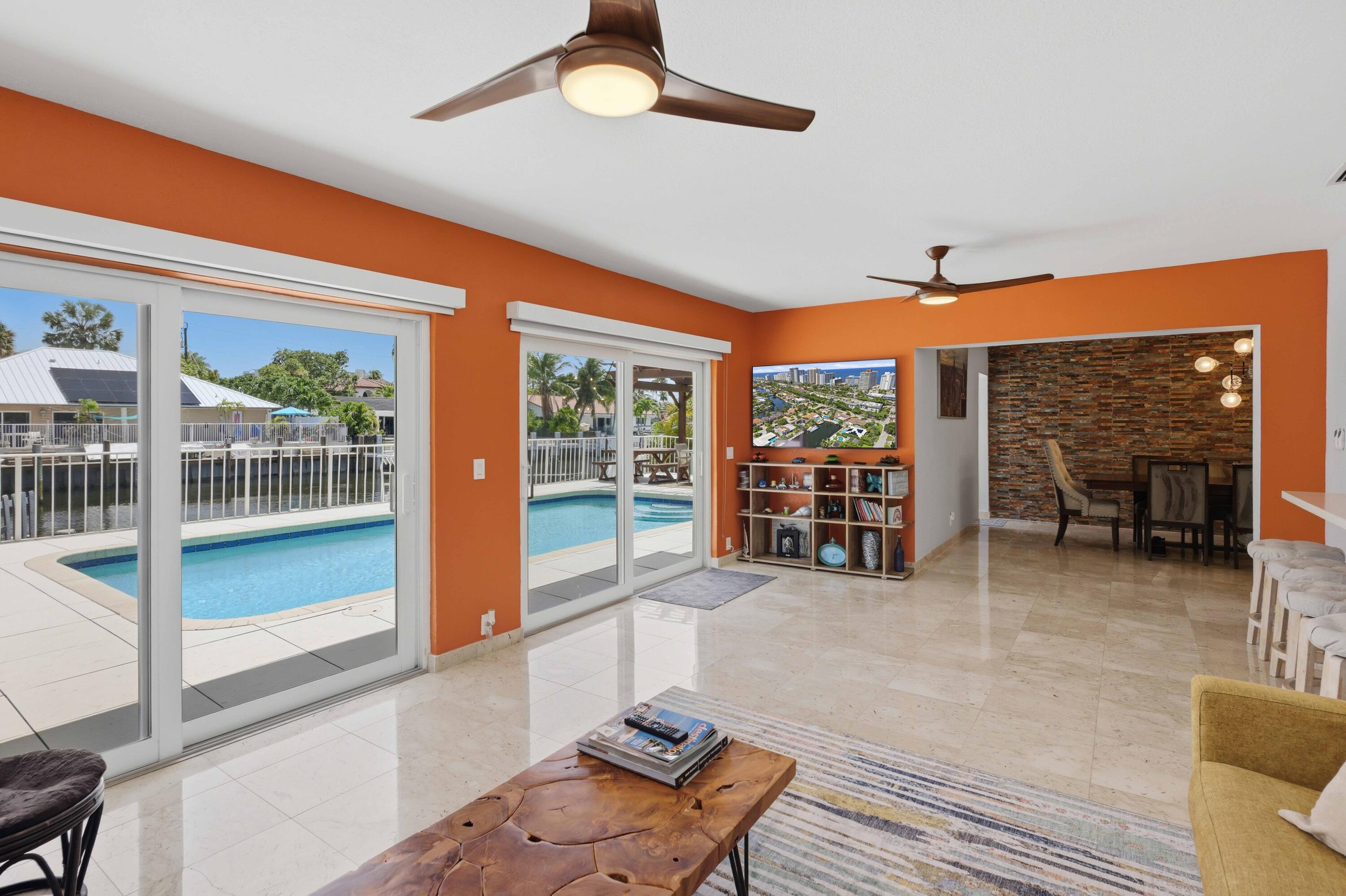 BERMUDA-RIVIERA SUB OF GALT - Residential