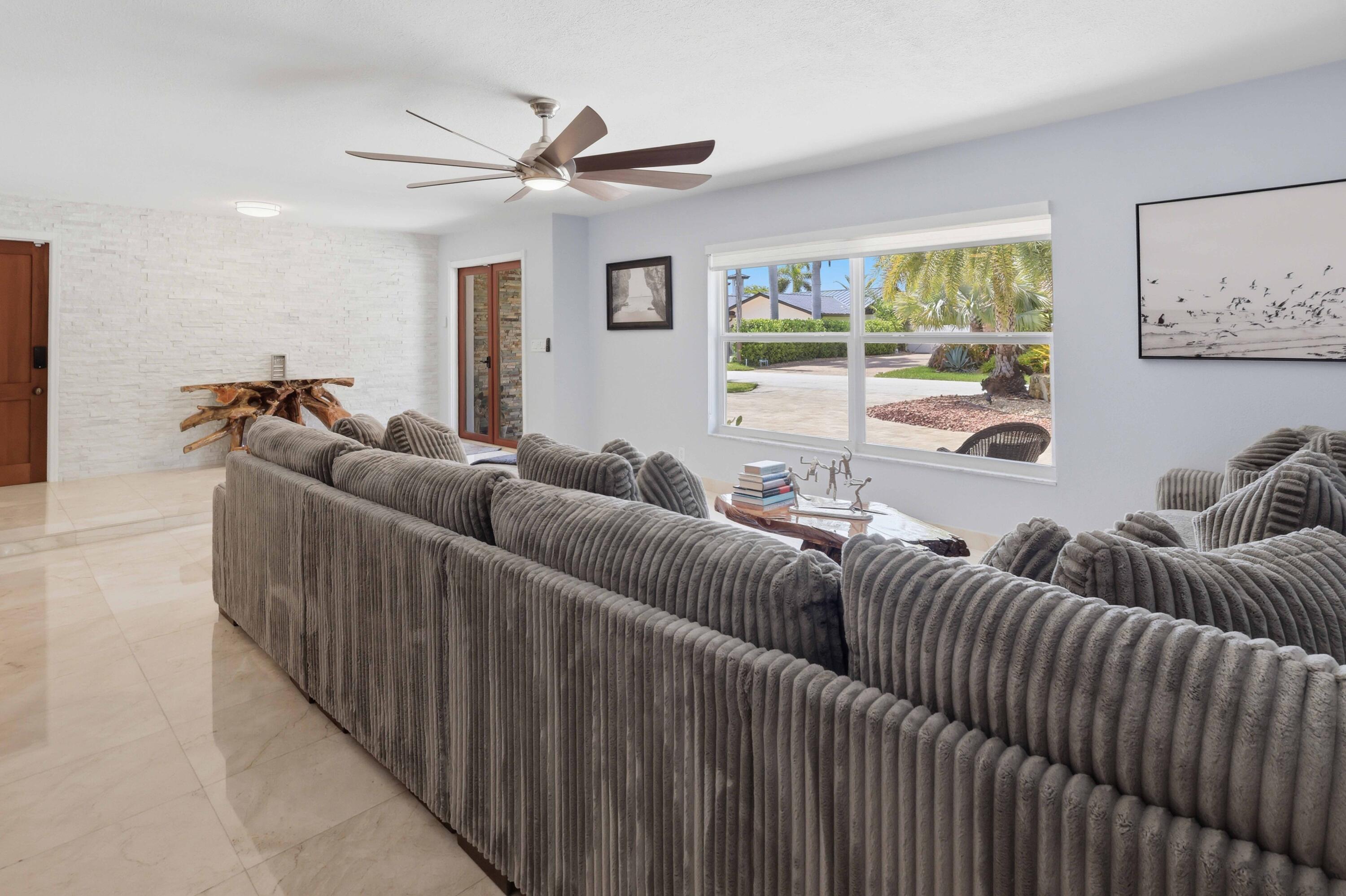 BERMUDA-RIVIERA SUB OF GALT - Residential