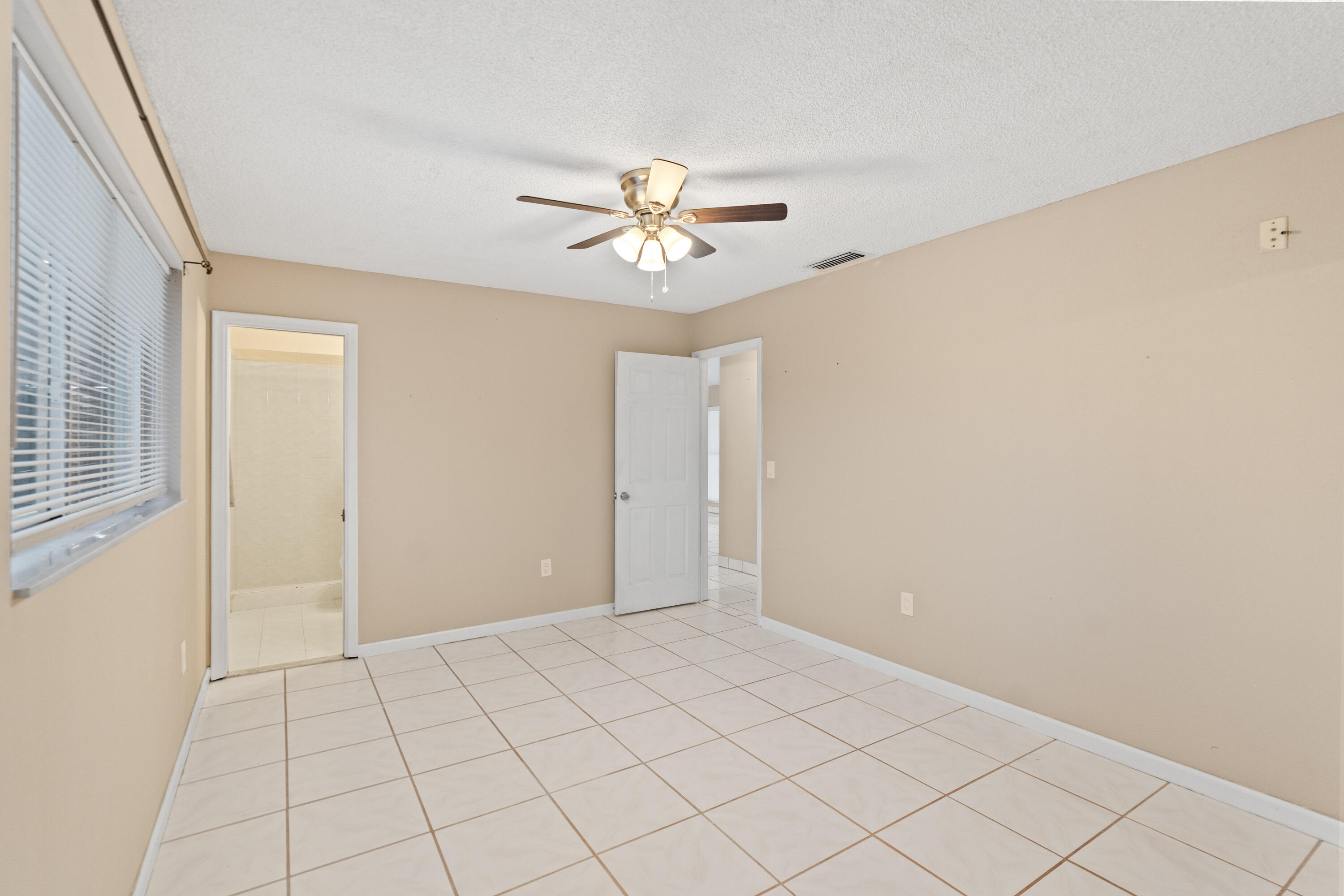 SUNRISE GOLF VILLAGE - Residential