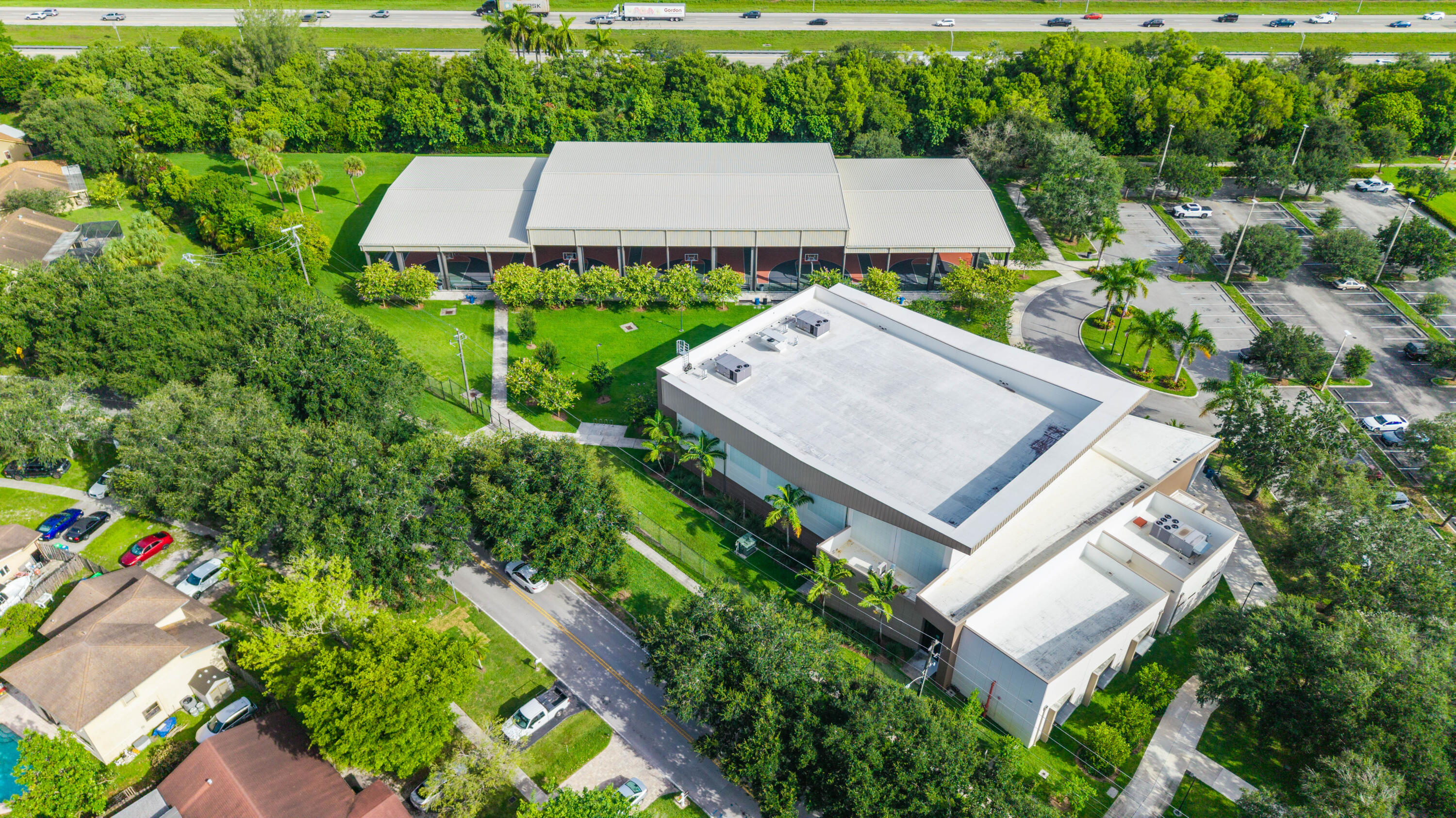 SUNRISE GOLF VILLAGE - Residential