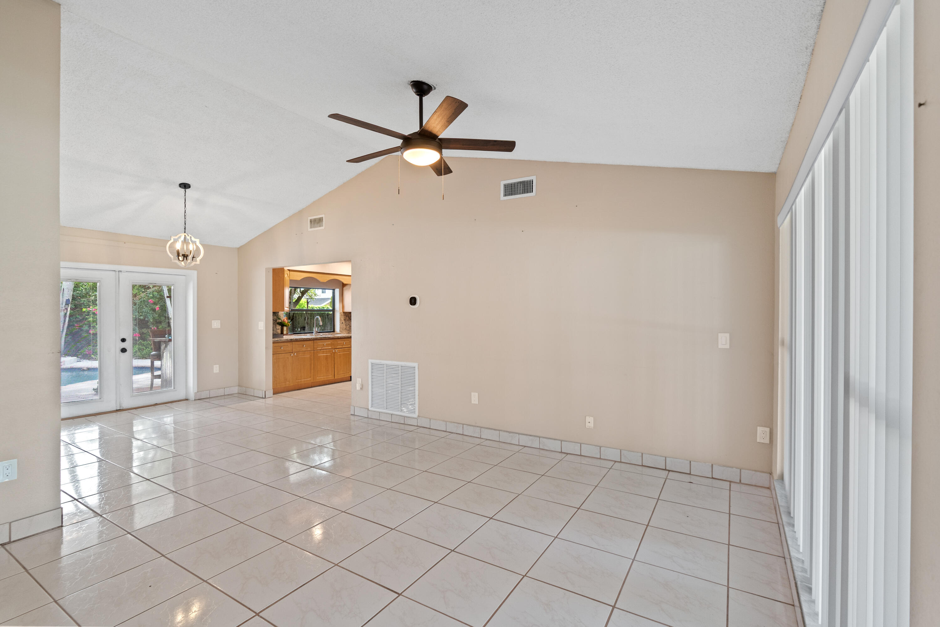 SUNRISE GOLF VILLAGE - Residential