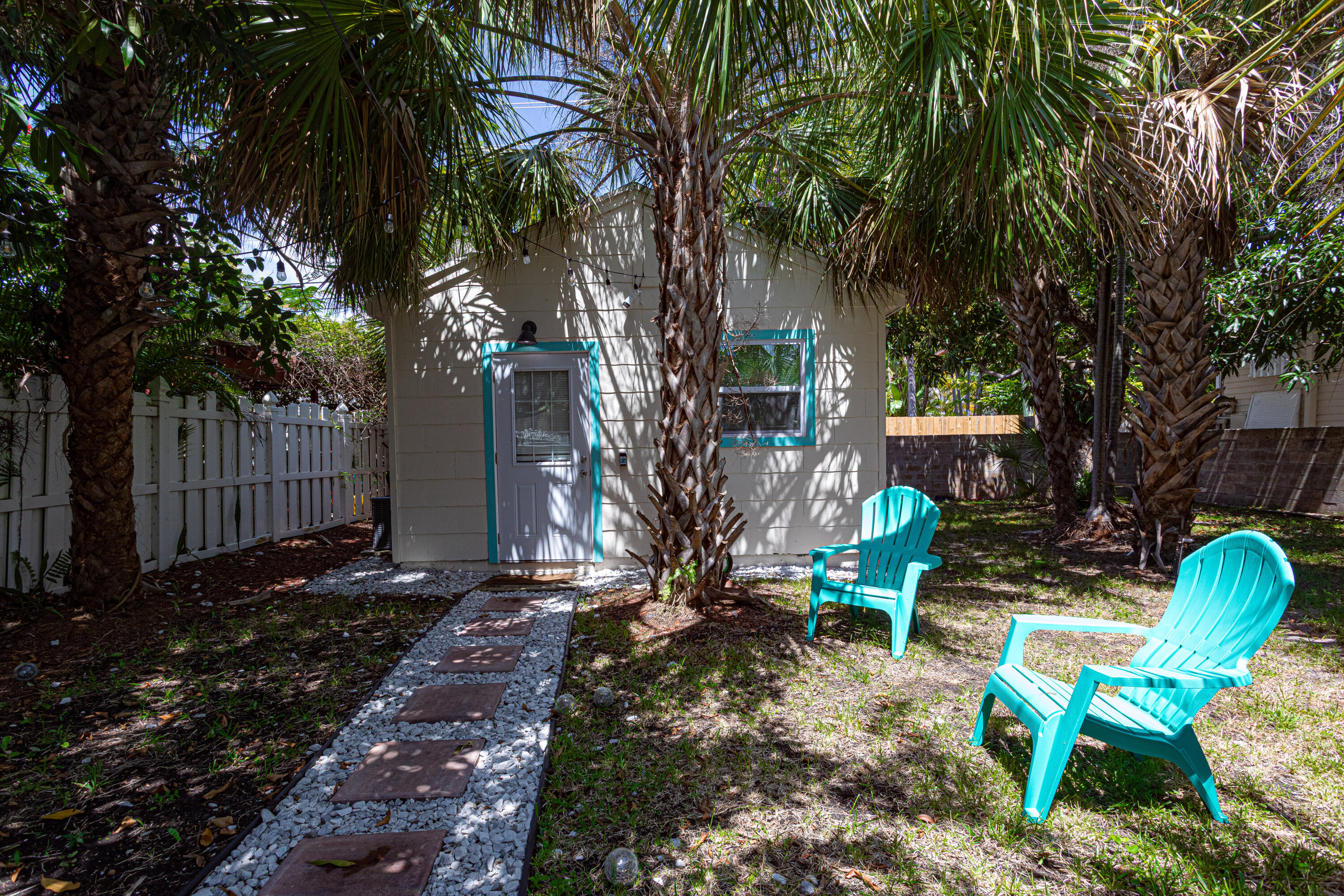LAKE WORTH TOWN OF - Residential