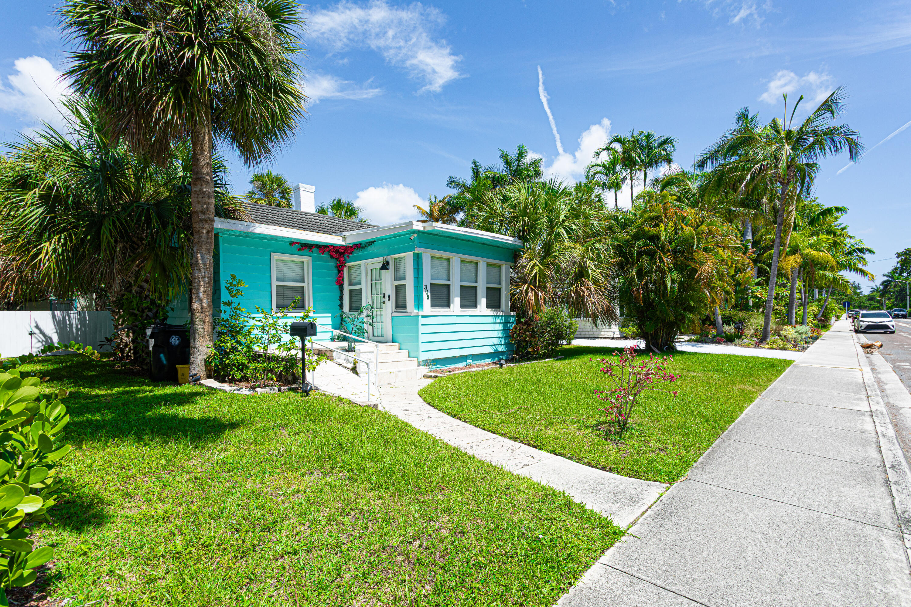 LAKE WORTH TOWN OF - Residential