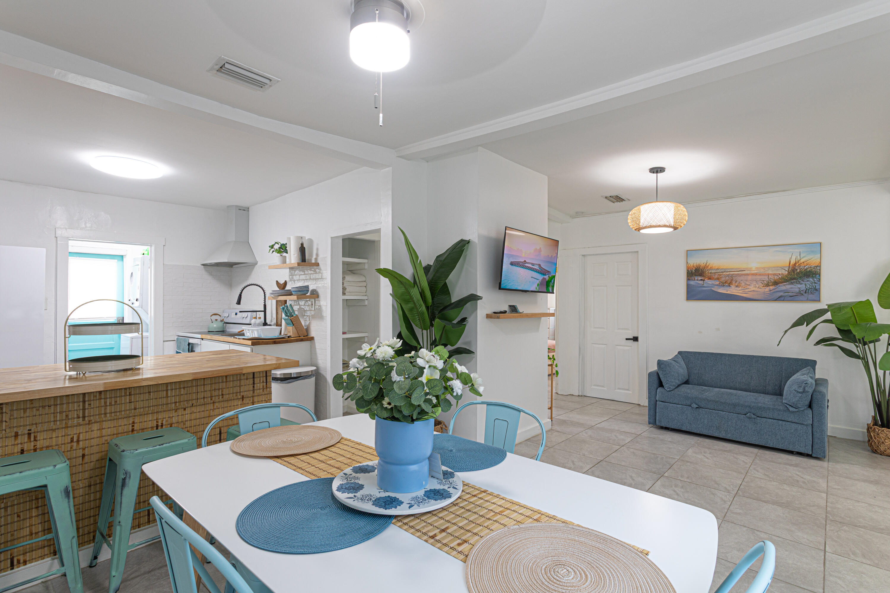 LAKE WORTH TOWN OF - Residential