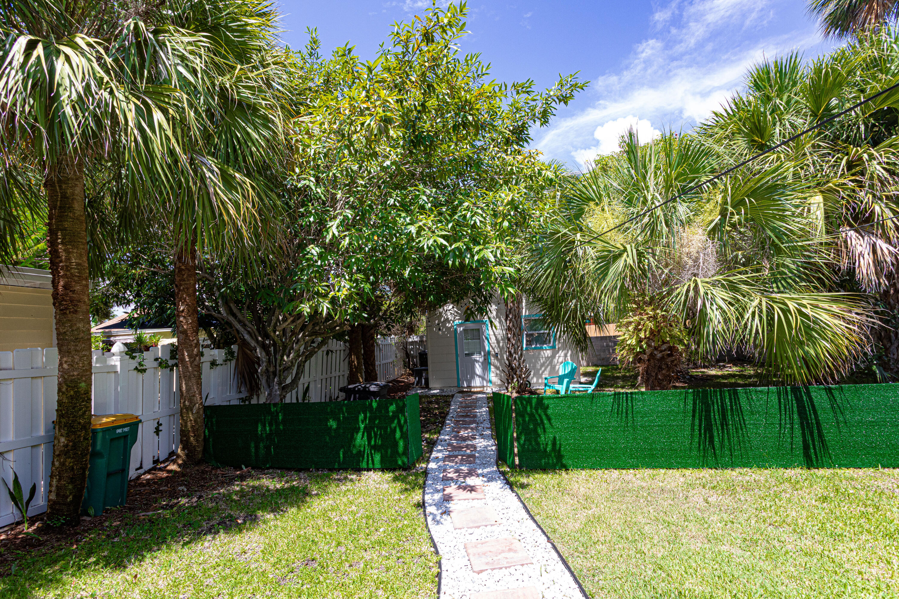 LAKE WORTH TOWN OF - Residential