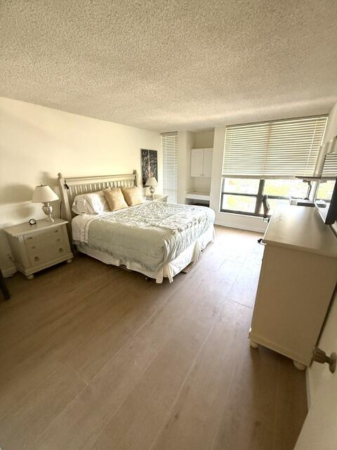 Lakewood Midrise - Residential Lease