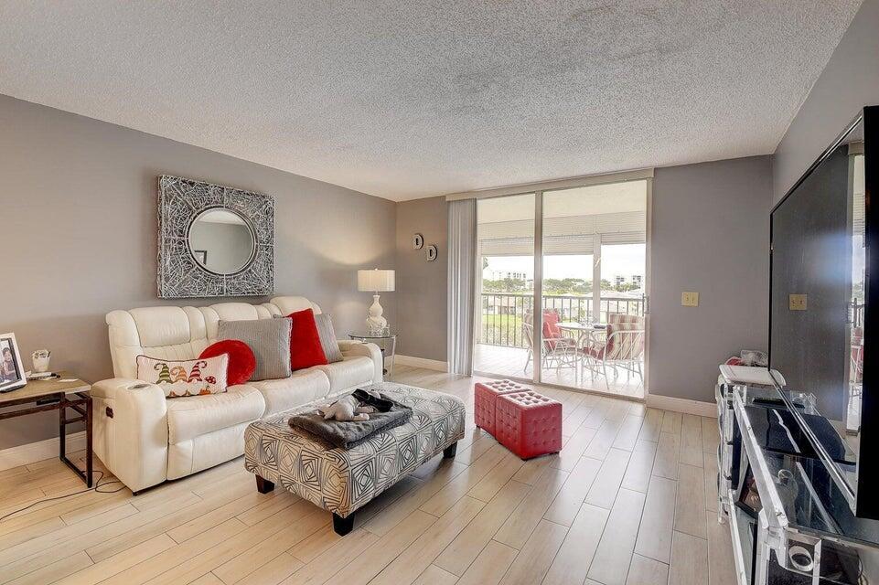 VILLAGES OF ORIOLE DEAUVILLE CONDO - Residential