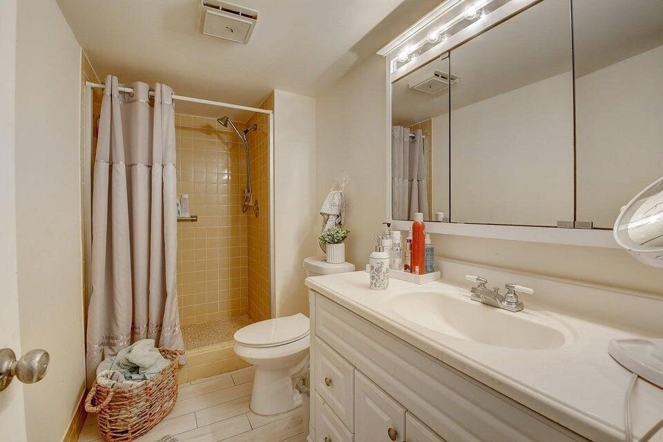 VILLAGES OF ORIOLE DEAUVILLE CONDO - Residential