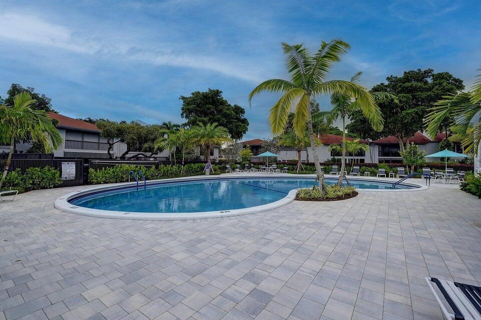 VILLAGES OF ORIOLE DEAUVILLE CONDO - Residential