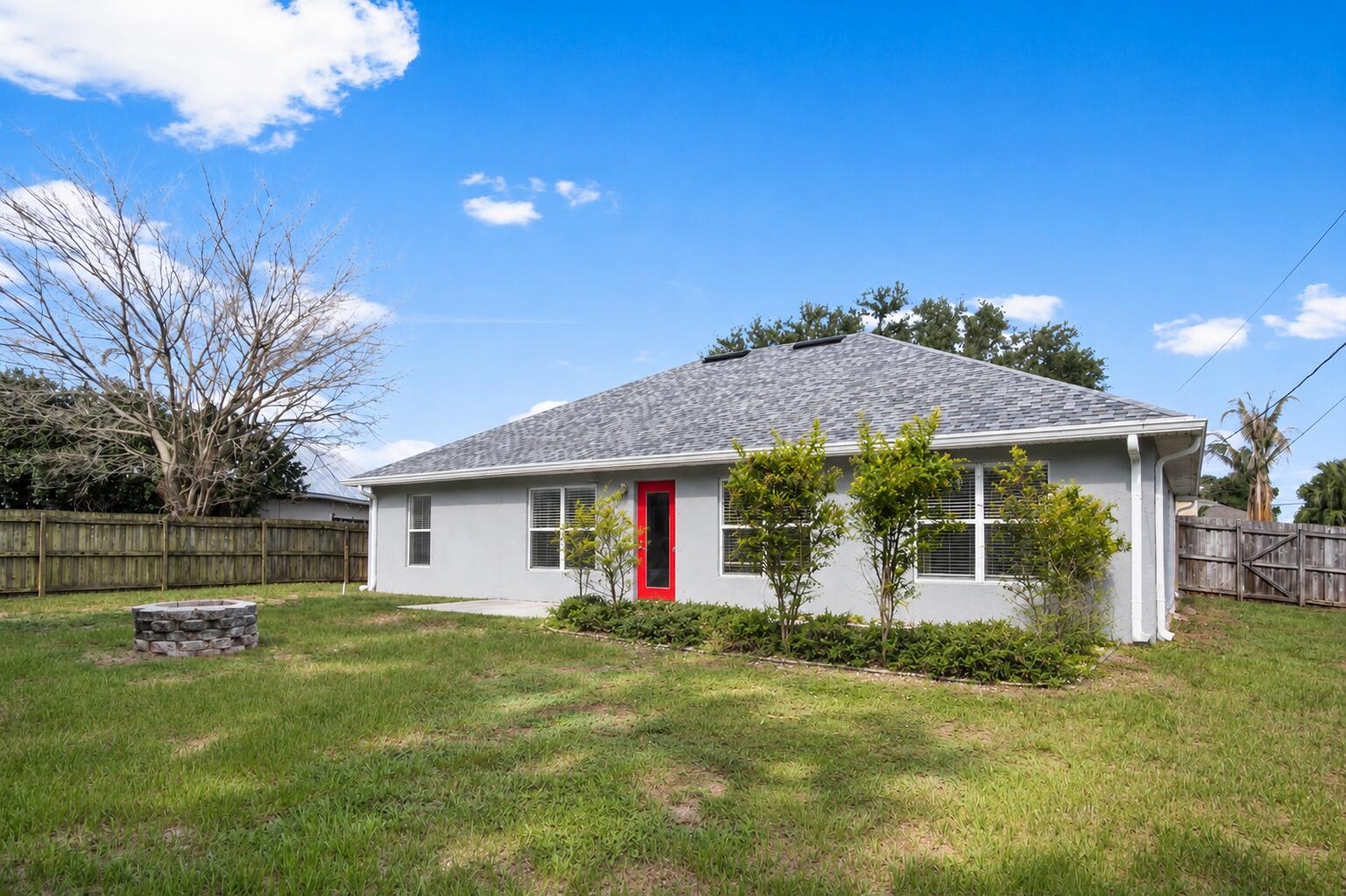 PORT ST LUCIE SECTION 8 - Residential