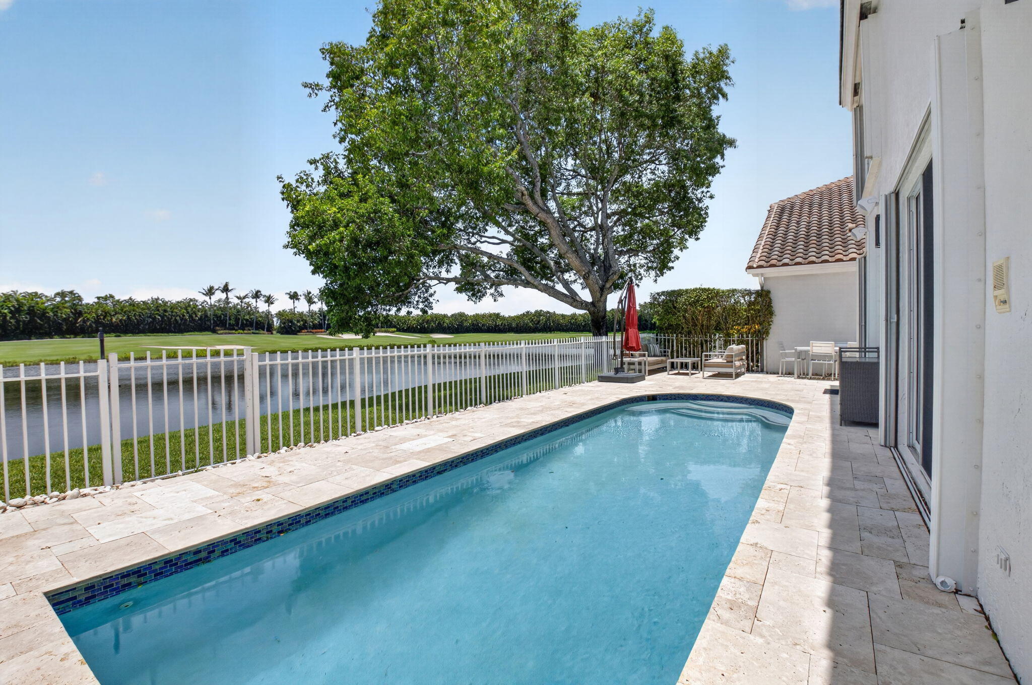 VICTORIA ISLES - Residential Lease