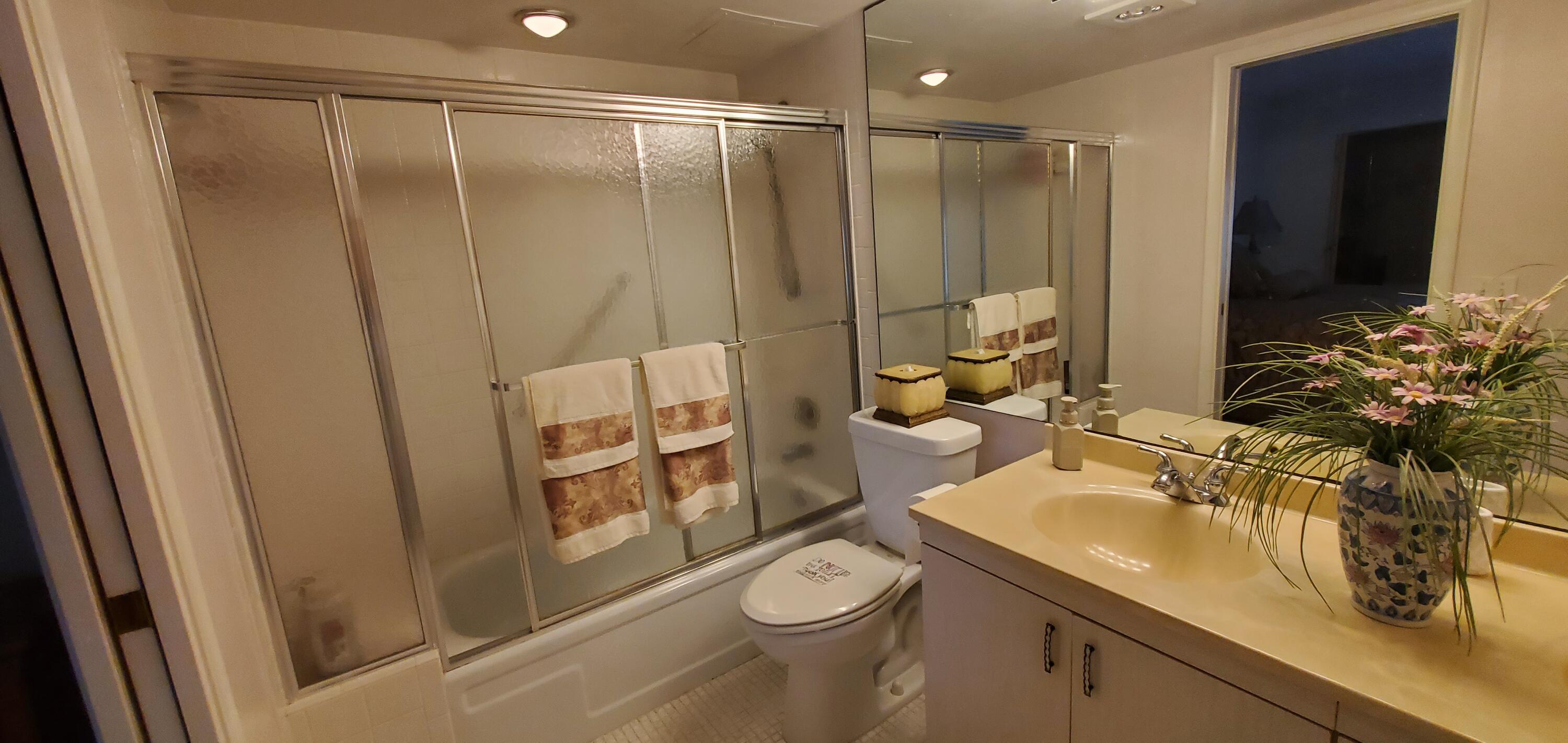 VICTORIA VILLAGE F CONDO - Residential