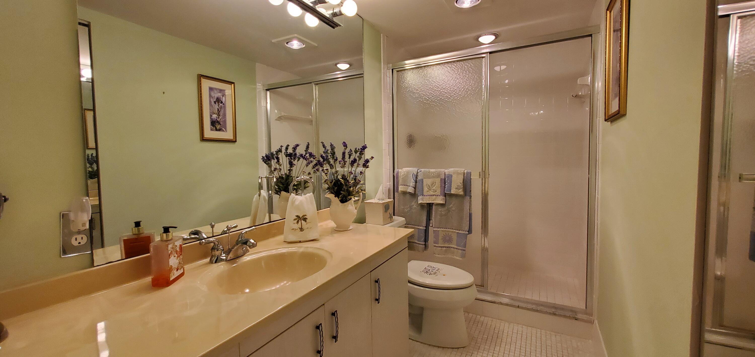 VICTORIA VILLAGE F CONDO - Residential
