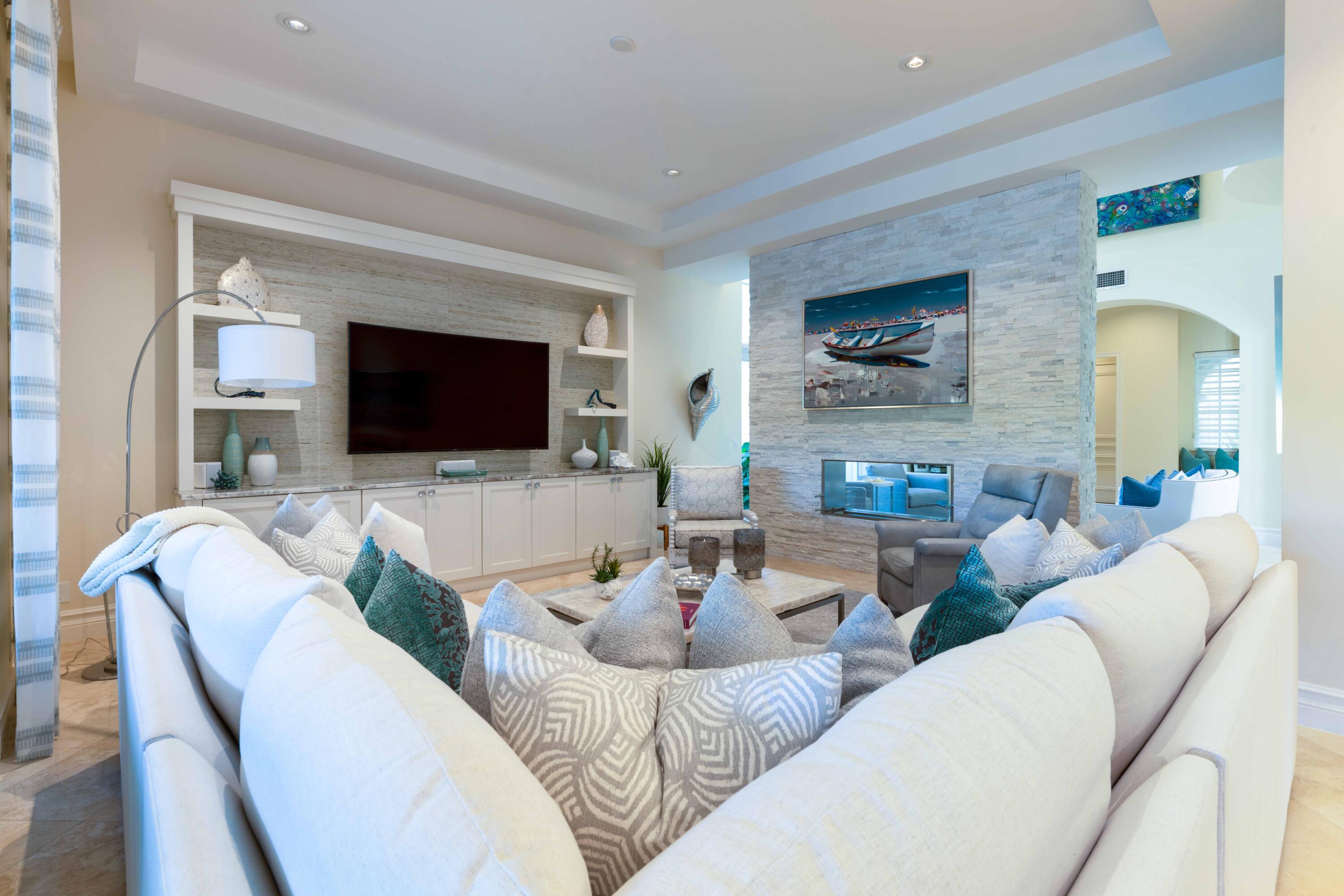 OLD PALM GOLF CLUB - Residential