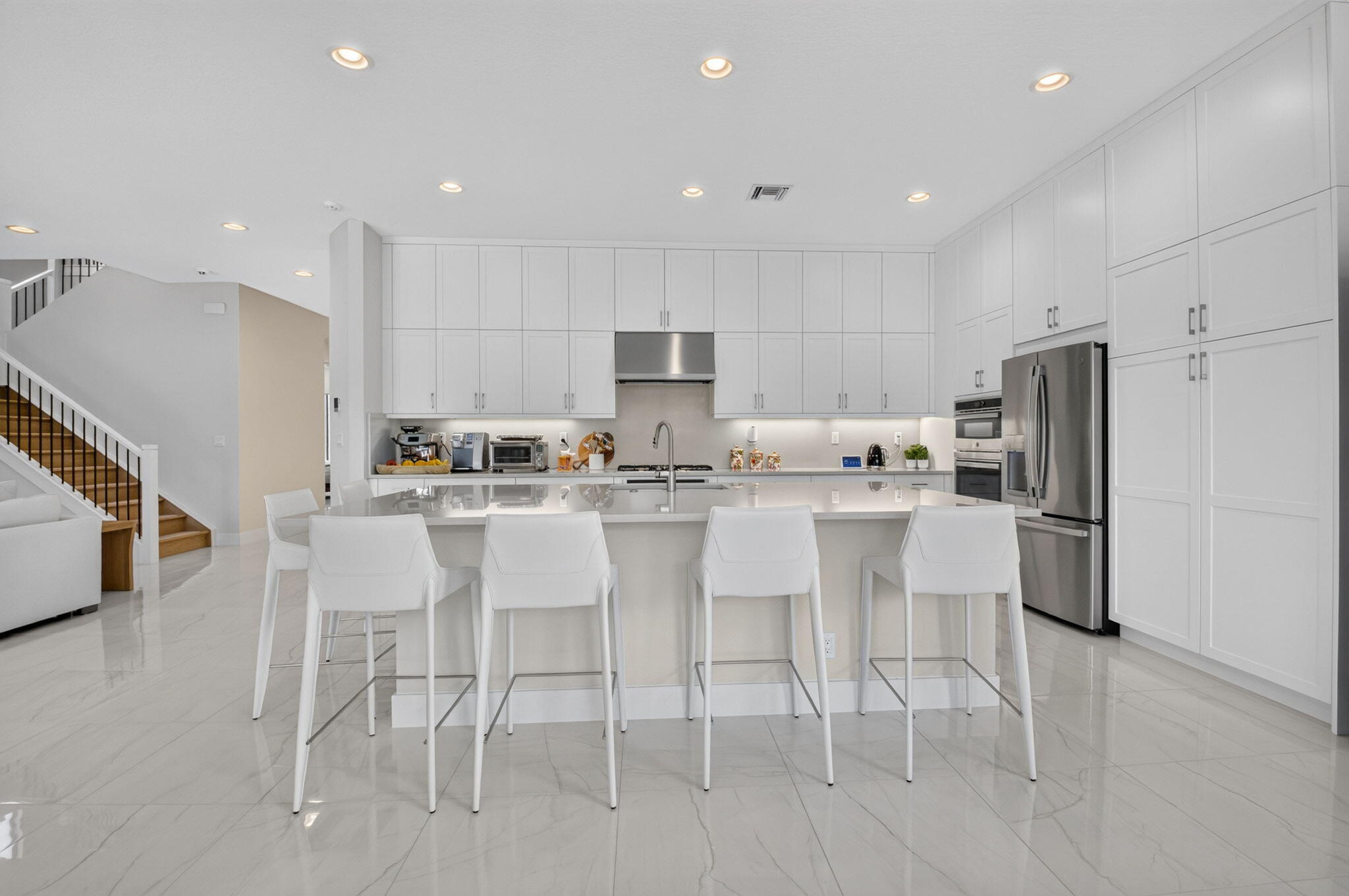 LOTUS PALM - Residential Lease