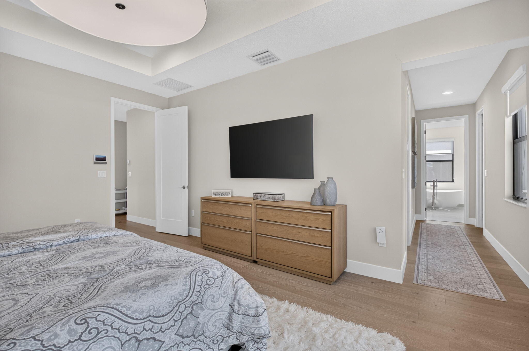 LOTUS PALM - Residential Lease