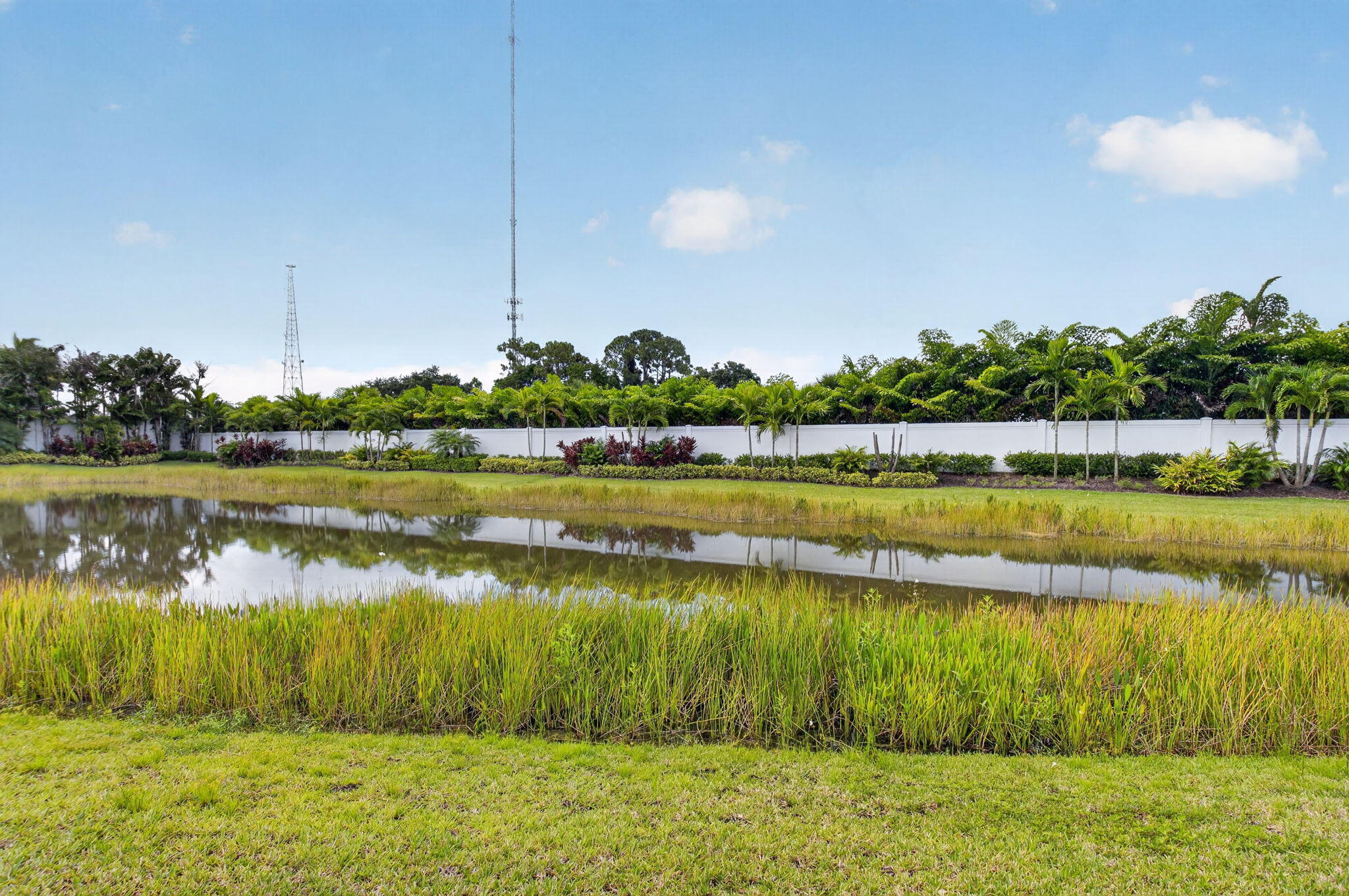 LOTUS PALM - Residential Lease