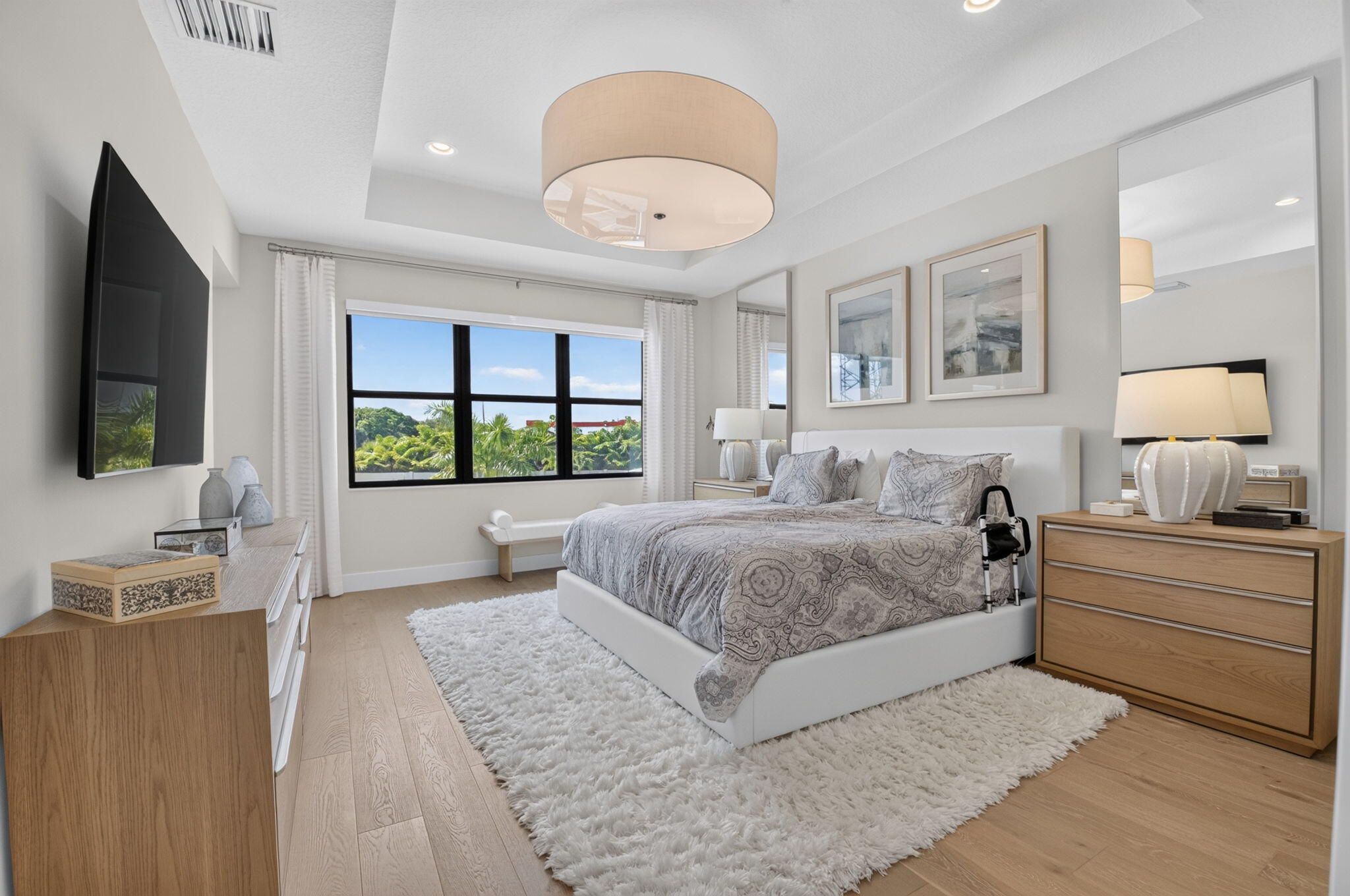 LOTUS PALM - Residential Lease