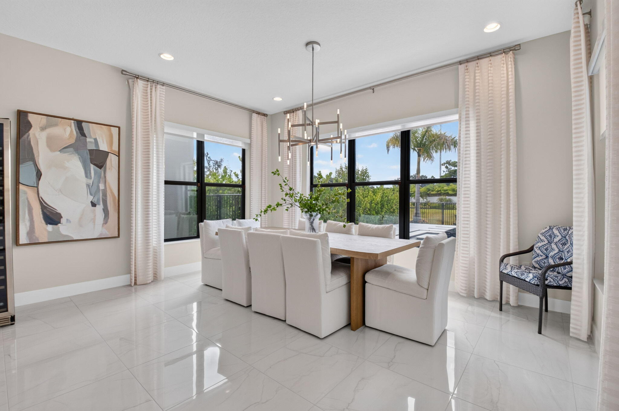 LOTUS PALM - Residential Lease