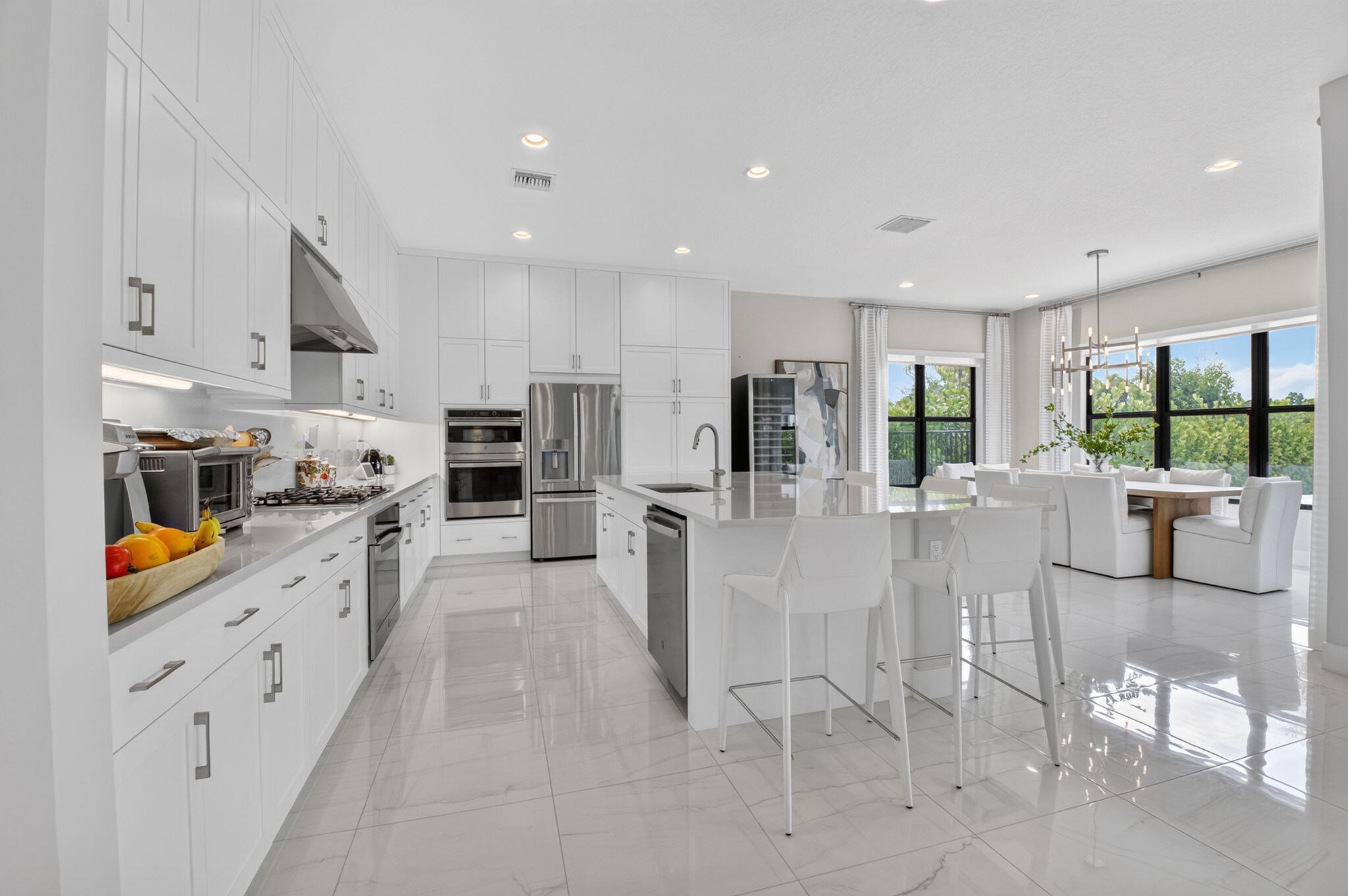 LOTUS PALM - Residential Lease