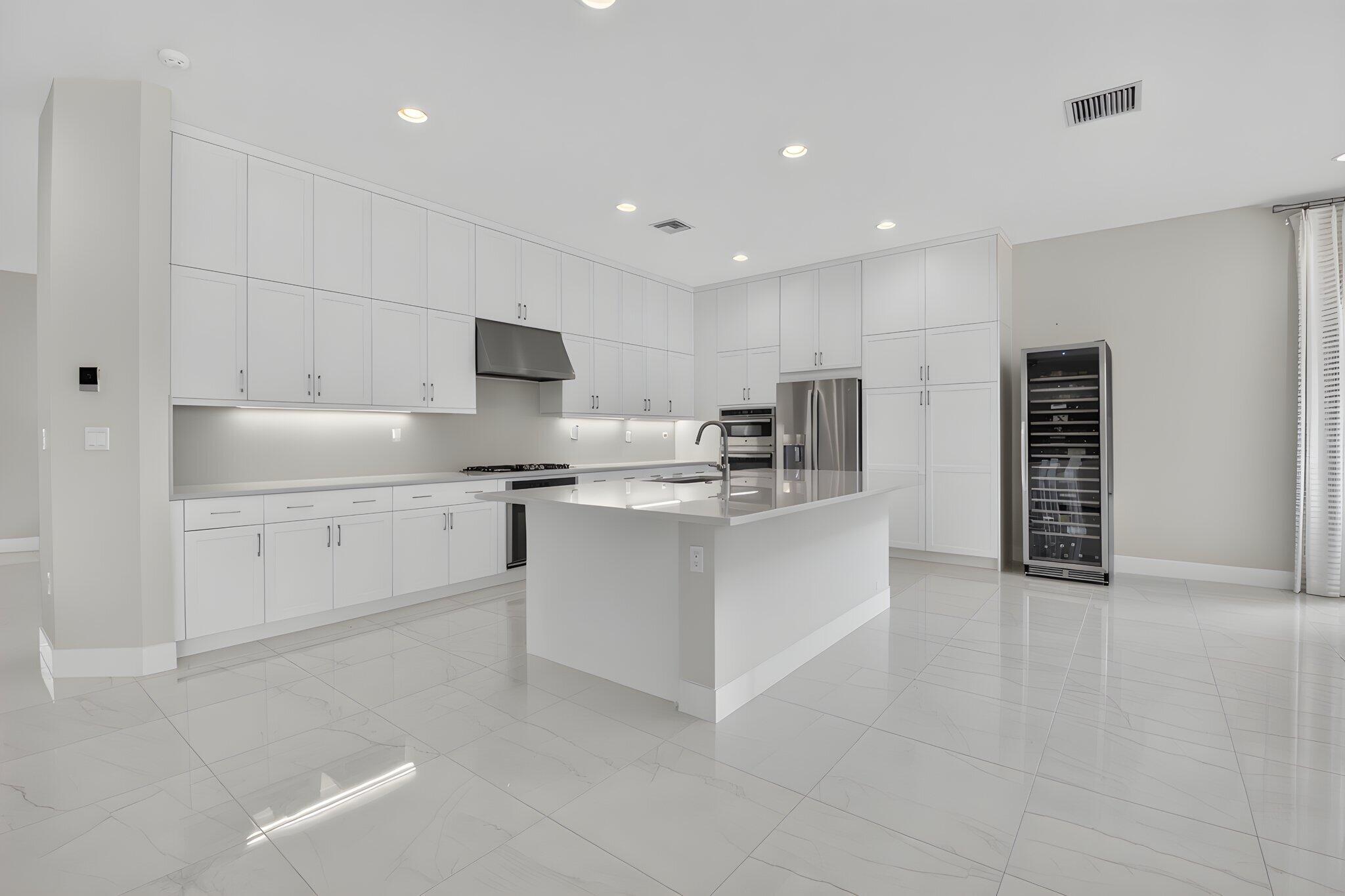 LOTUS PALM - Residential Lease
