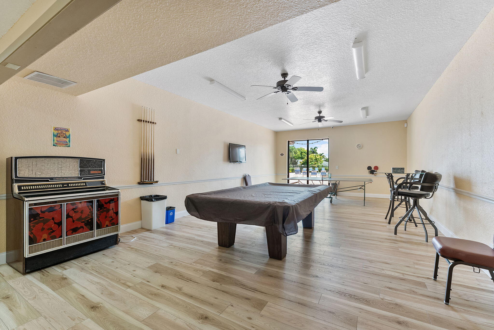 COCO WOOD LAKES SEC 1 - Residential