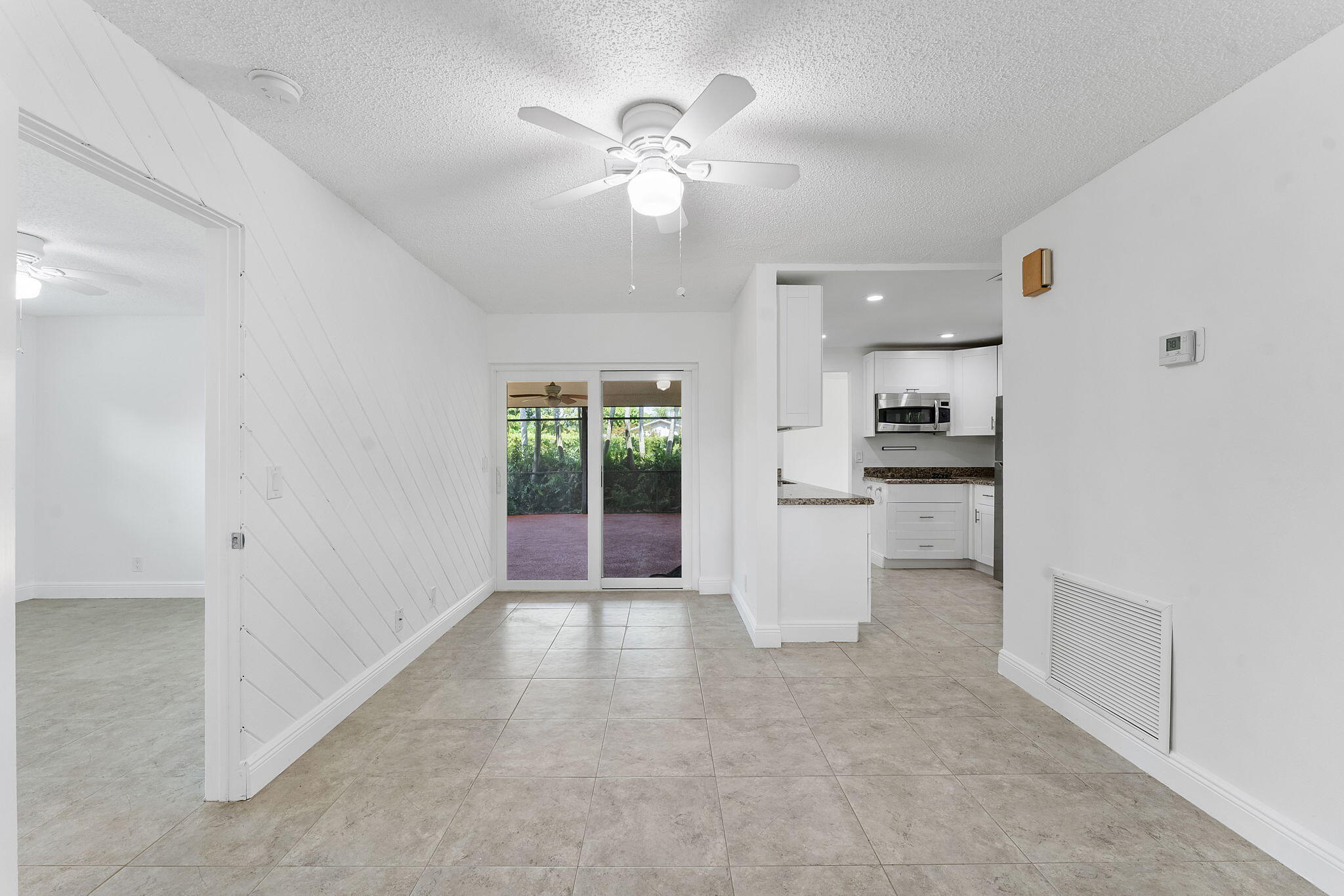 COCO WOOD LAKES SEC 1 - Residential