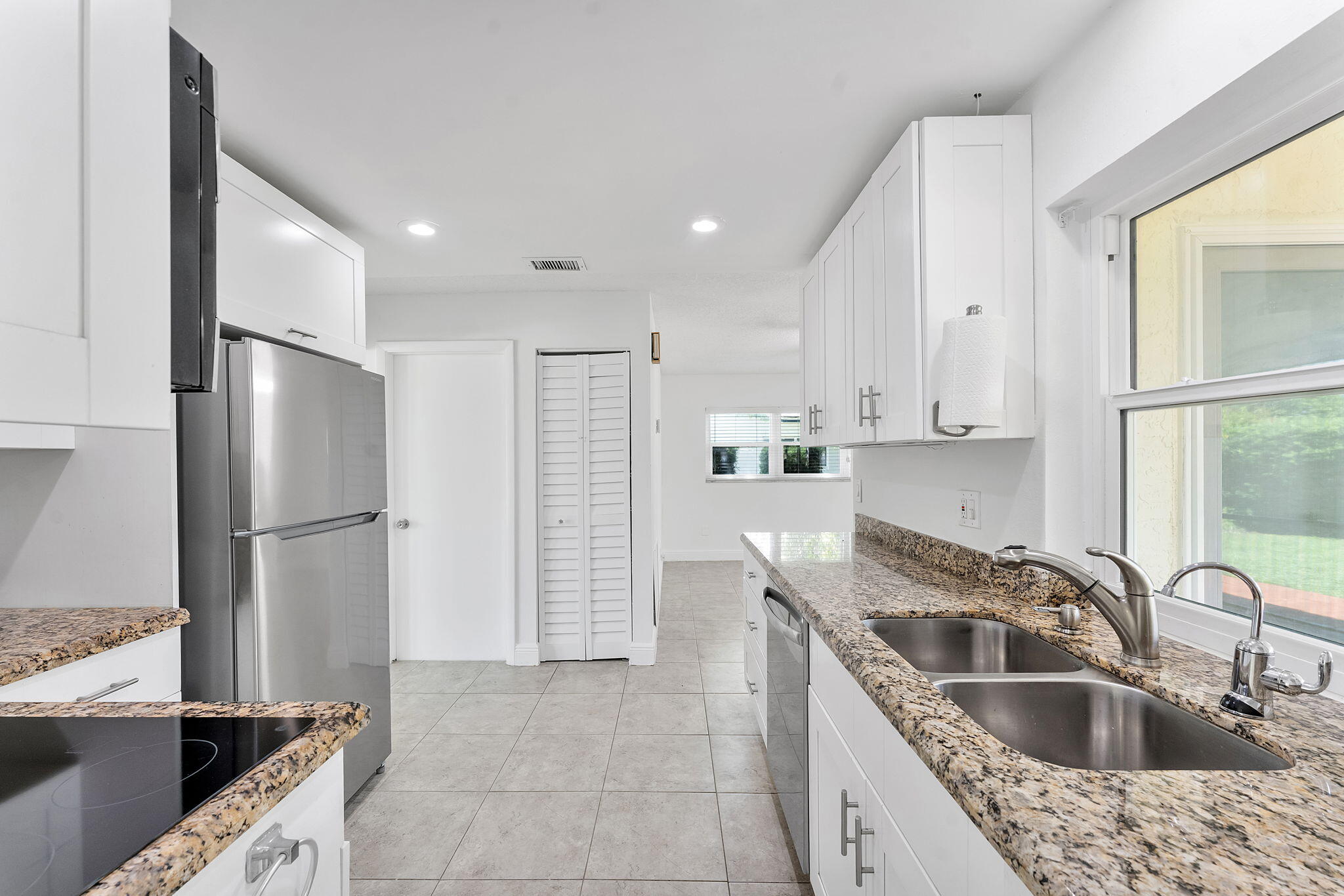 COCO WOOD LAKES SEC 1 - Residential