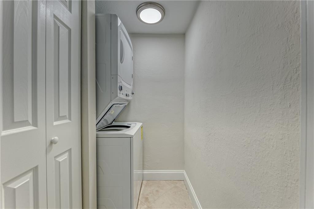 Sevilla Courts - Residential