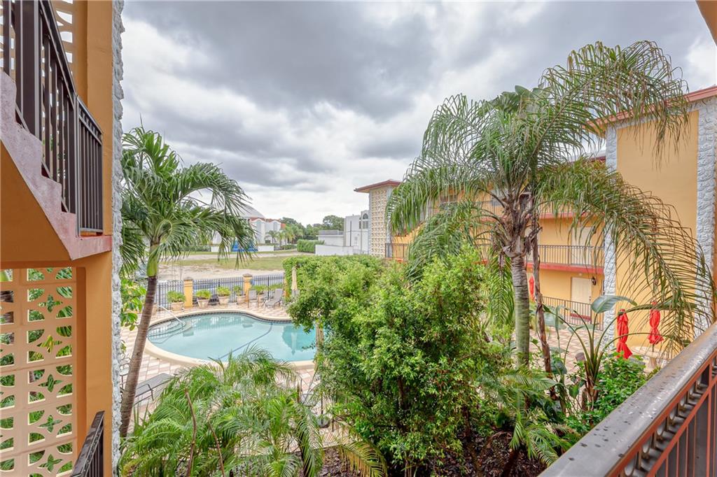 Sevilla Courts - Residential