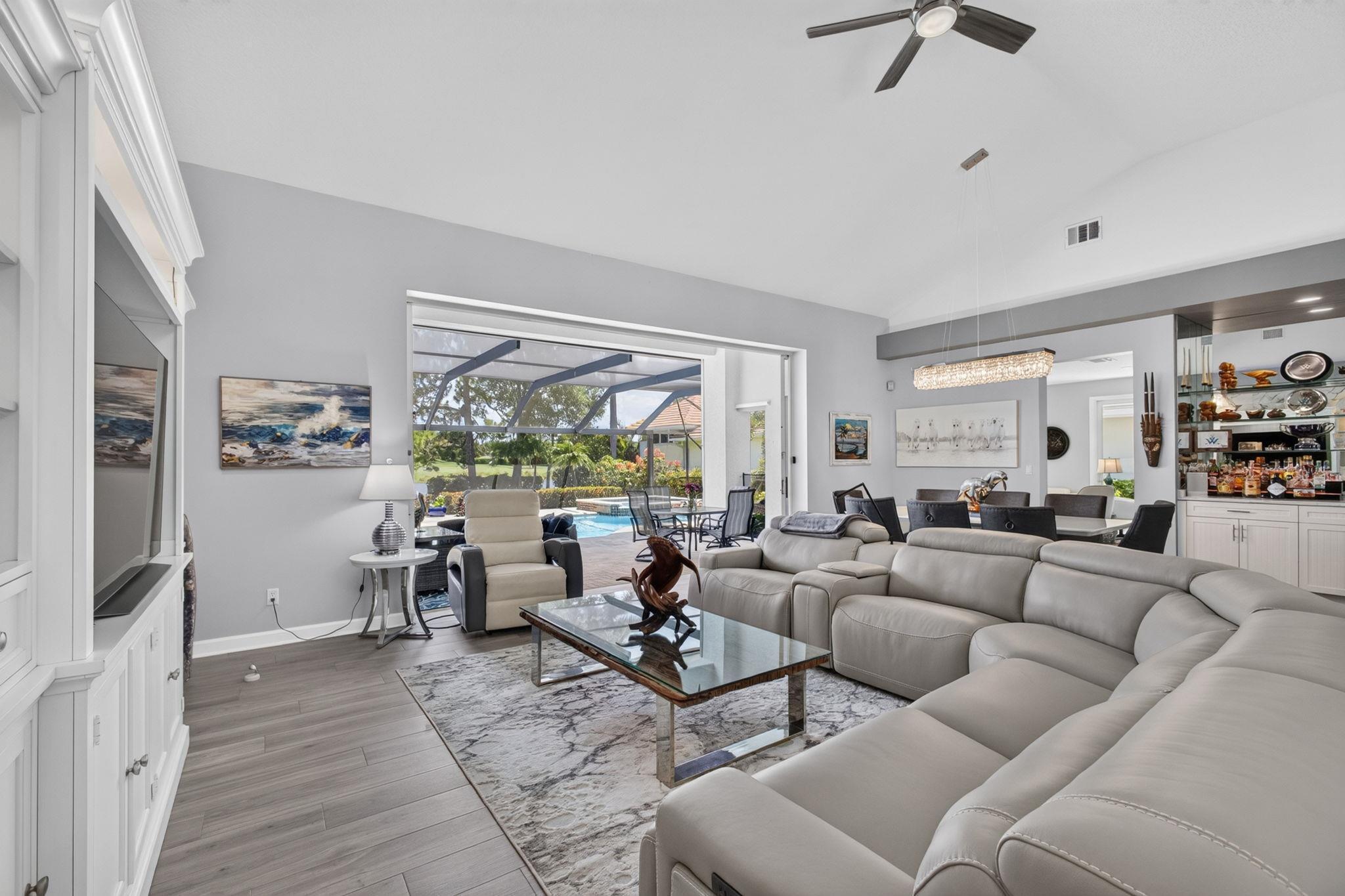 WILLOUGHBY - Residential
