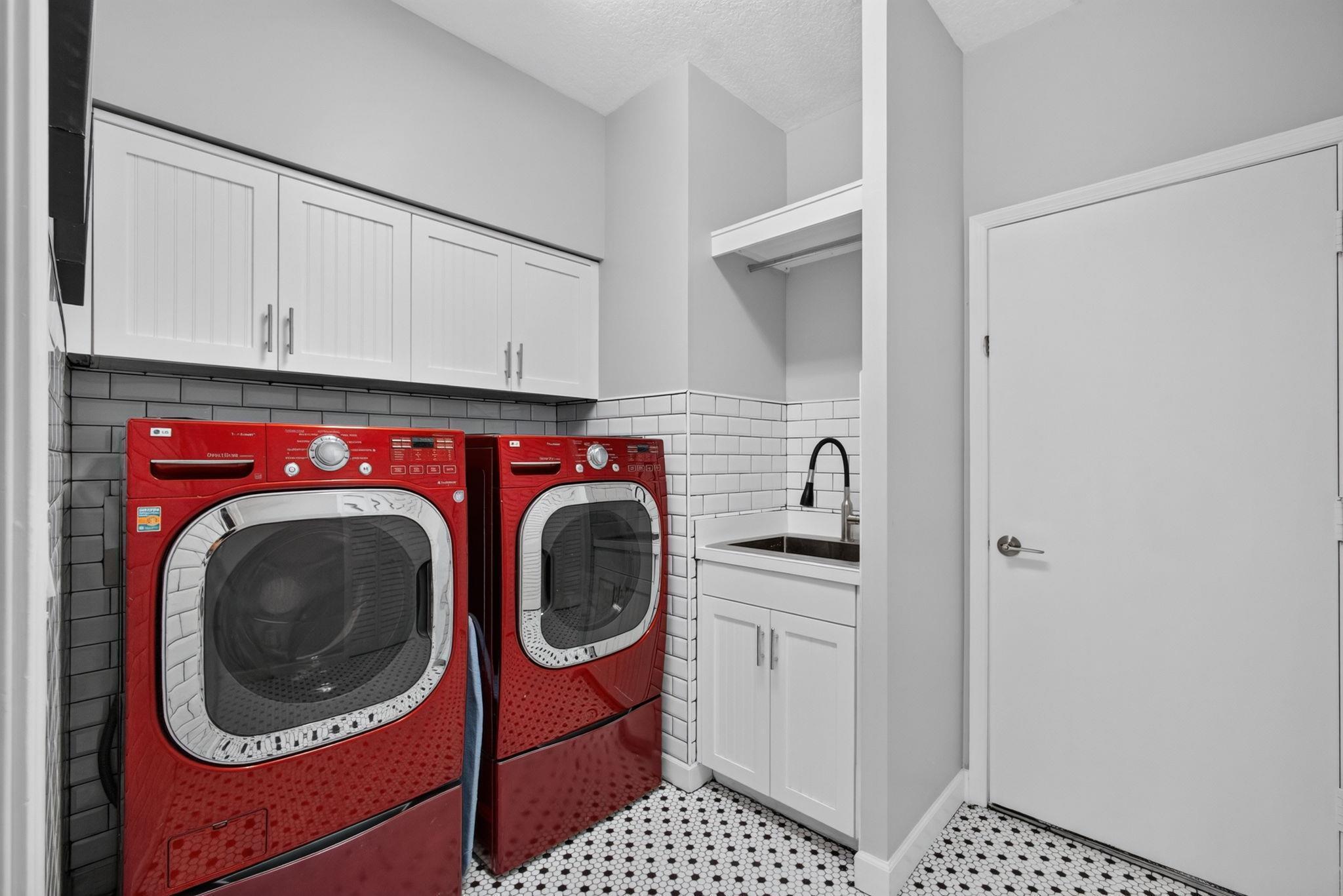 WILLOUGHBY - Residential