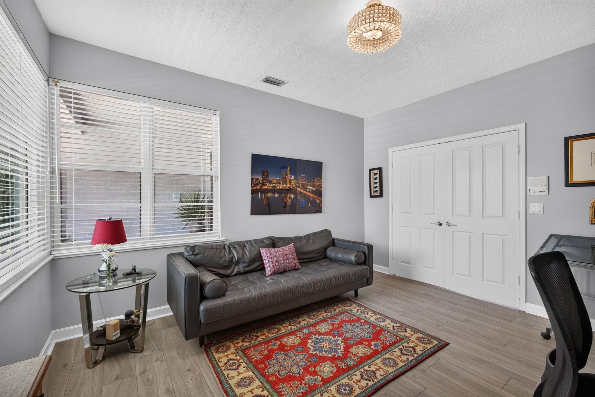 WILLOUGHBY - Residential