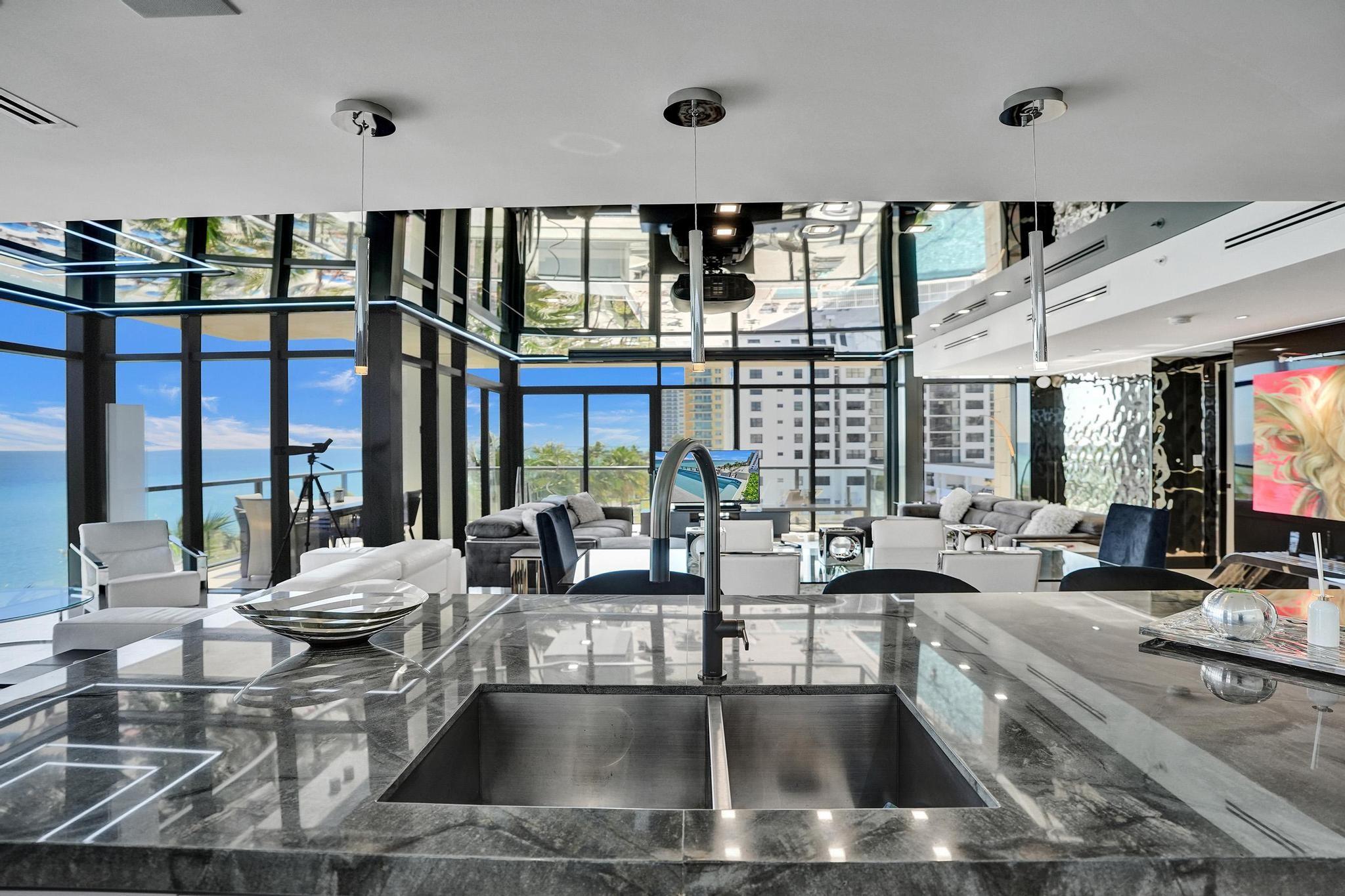 SAGE BEACH - Residential