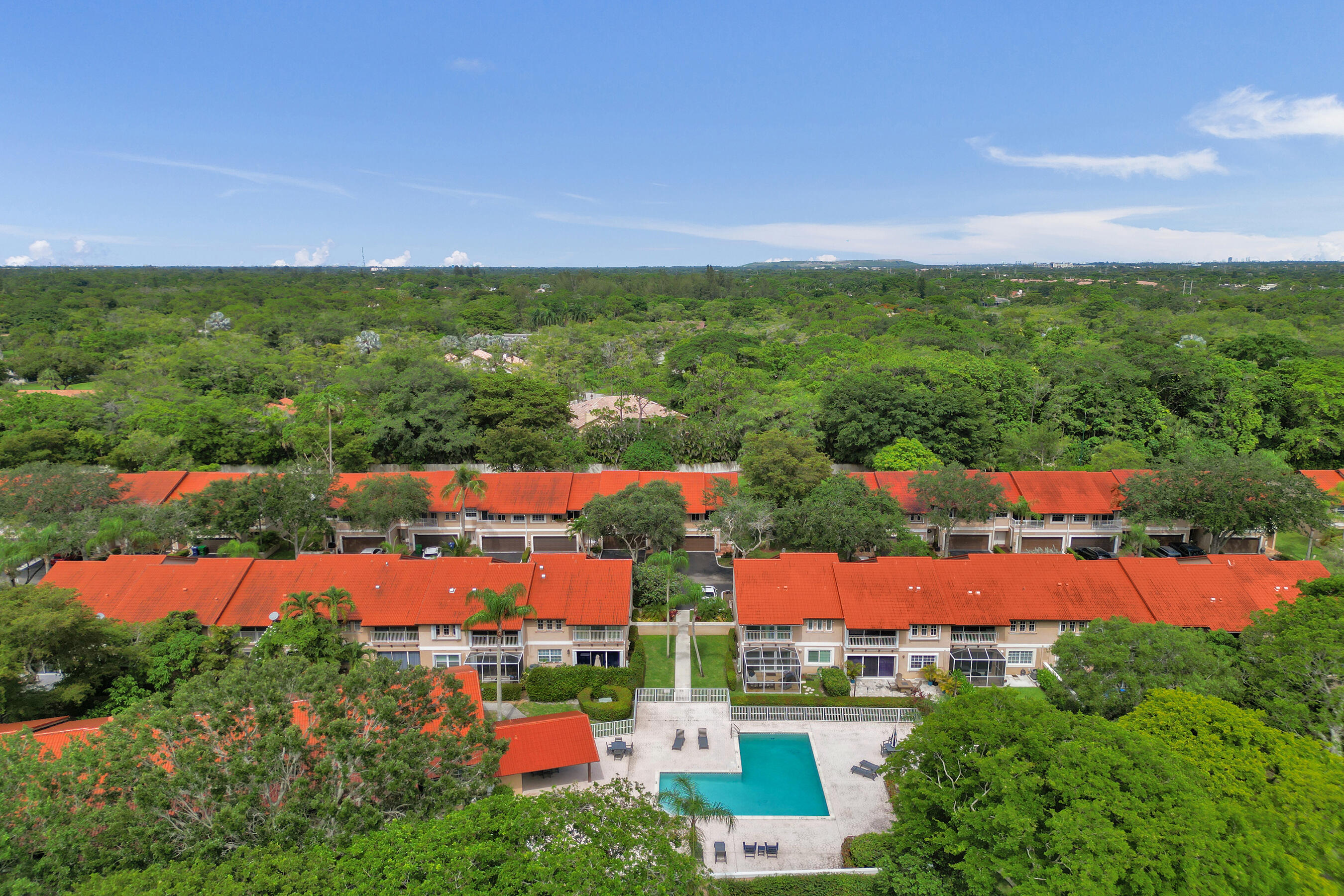 CORAL SUN TOWNHOMES CONDO - Residential