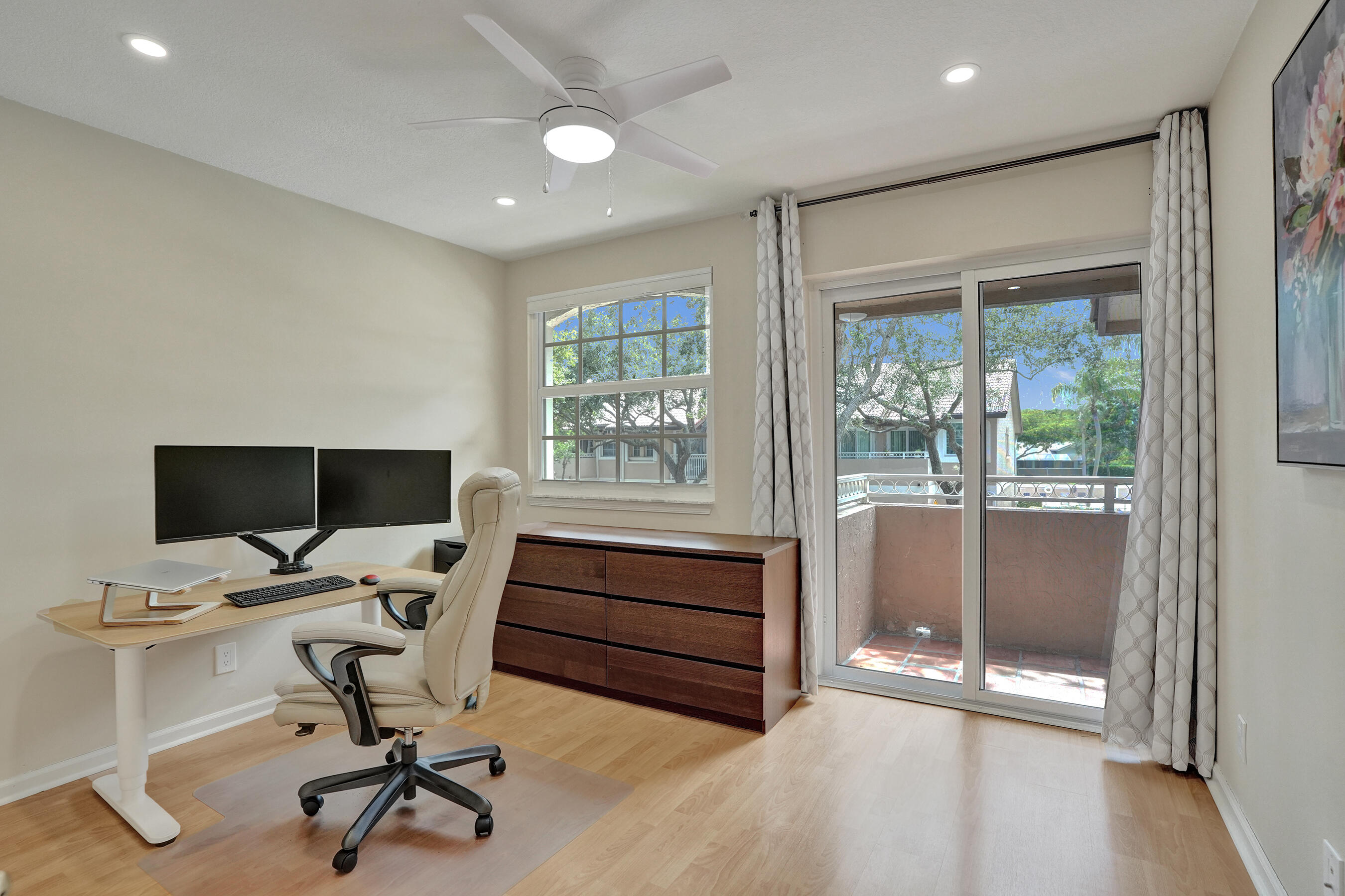 CORAL SUN TOWNHOMES CONDO - Residential