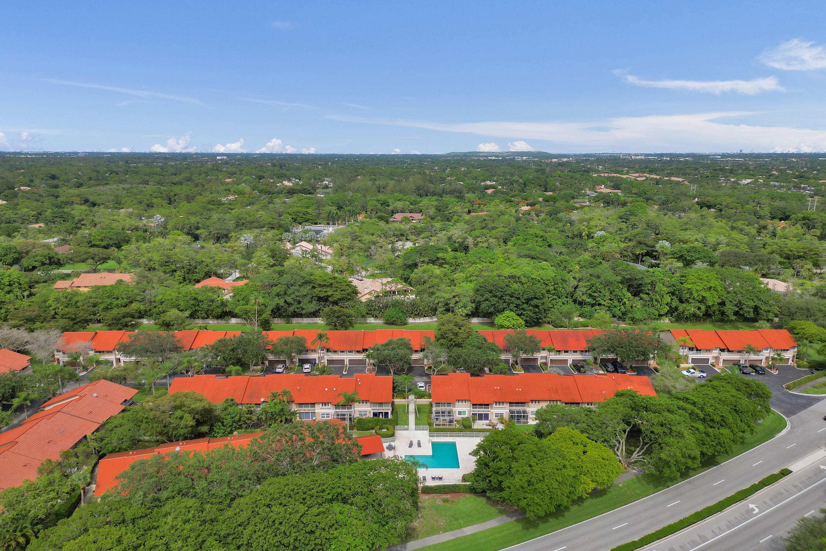 CORAL SUN TOWNHOMES CONDO - Residential