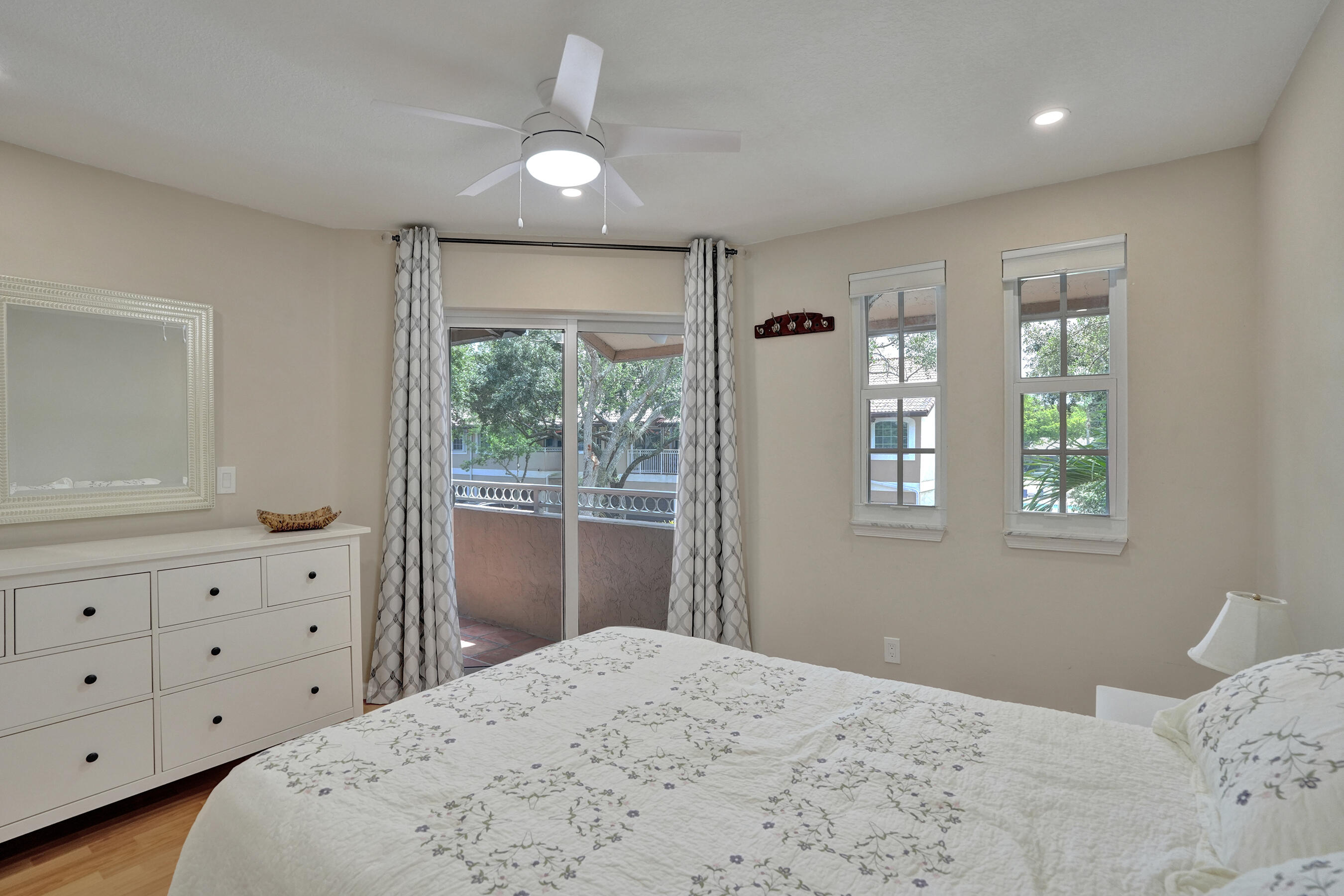 CORAL SUN TOWNHOMES CONDO - Residential
