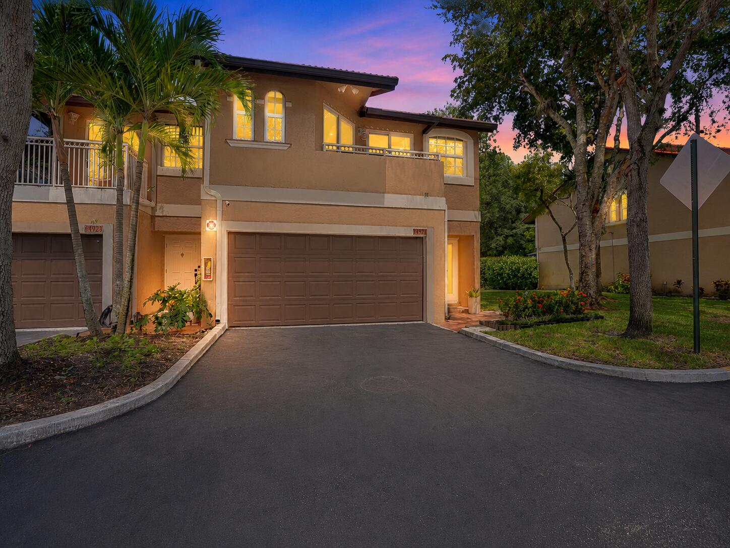 CORAL SUN TOWNHOMES CONDO - Residential