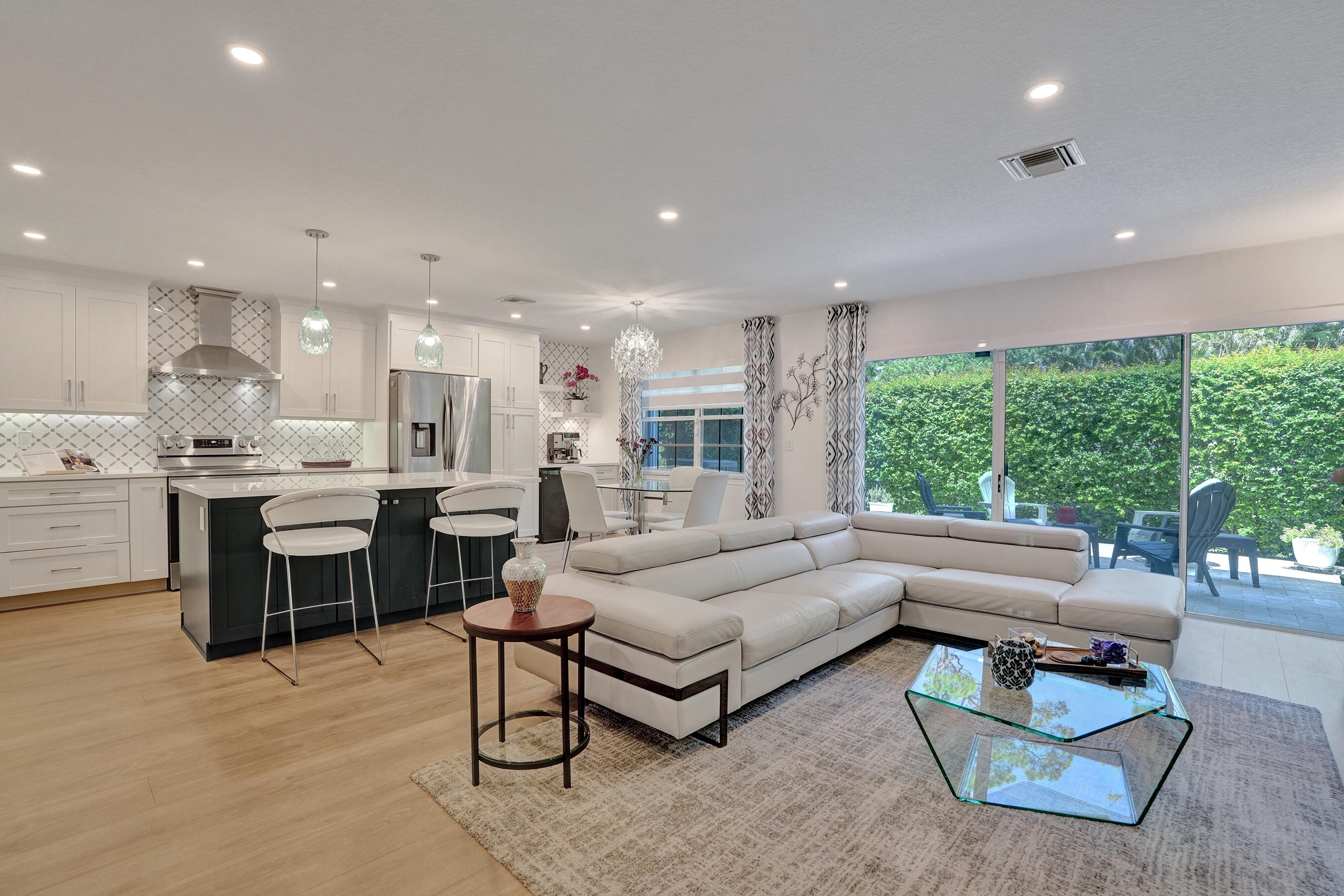 CORAL SUN TOWNHOMES CONDO - Residential