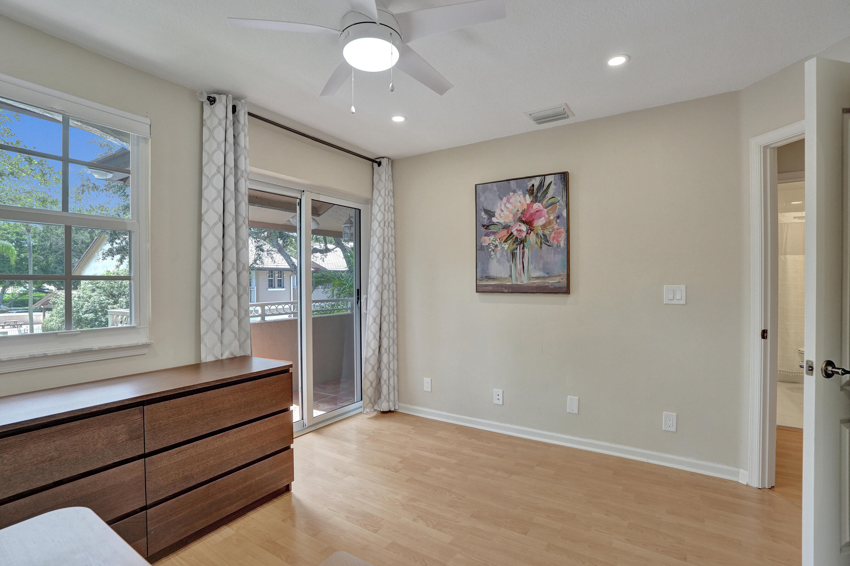CORAL SUN TOWNHOMES CONDO - Residential