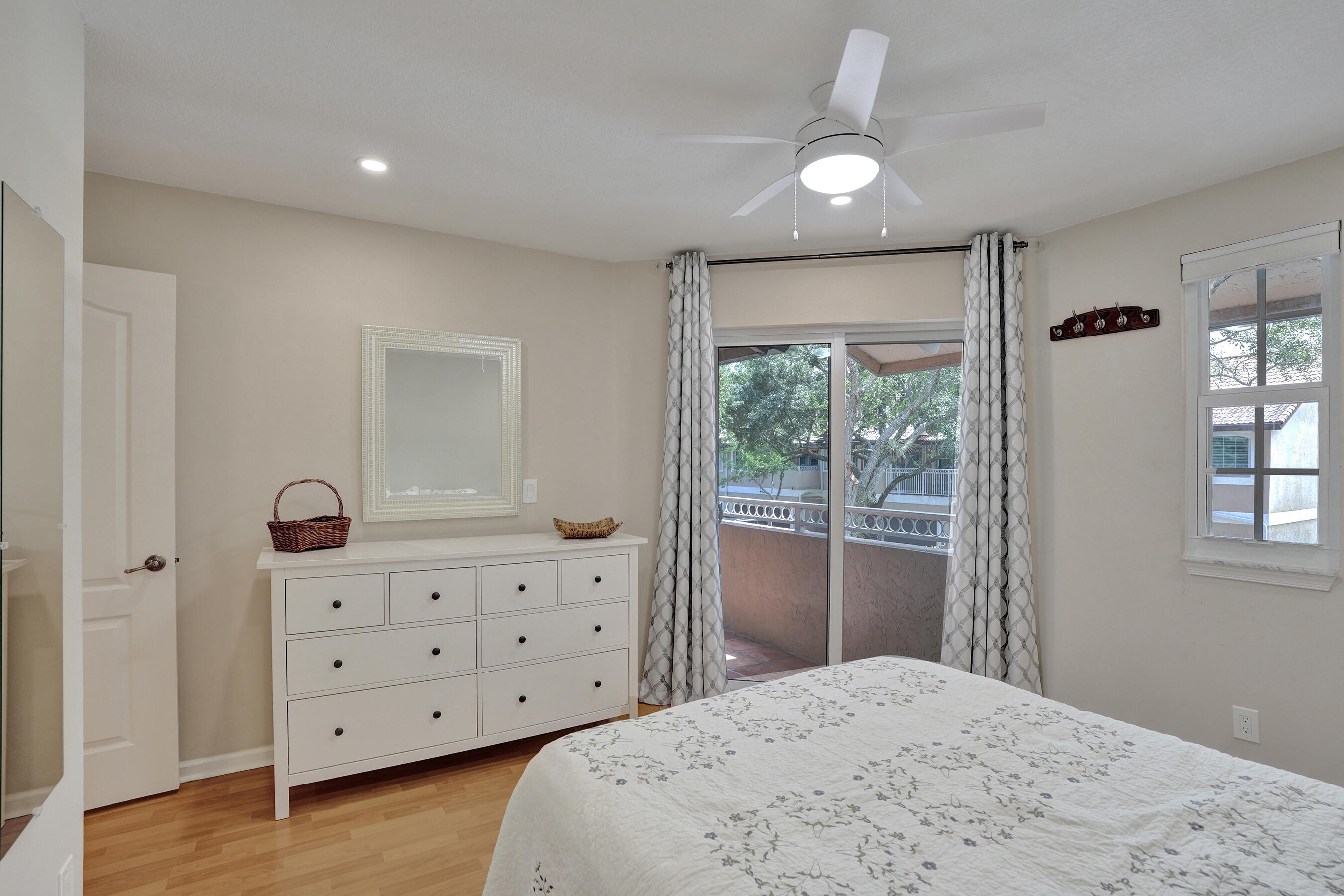 CORAL SUN TOWNHOMES CONDO - Residential