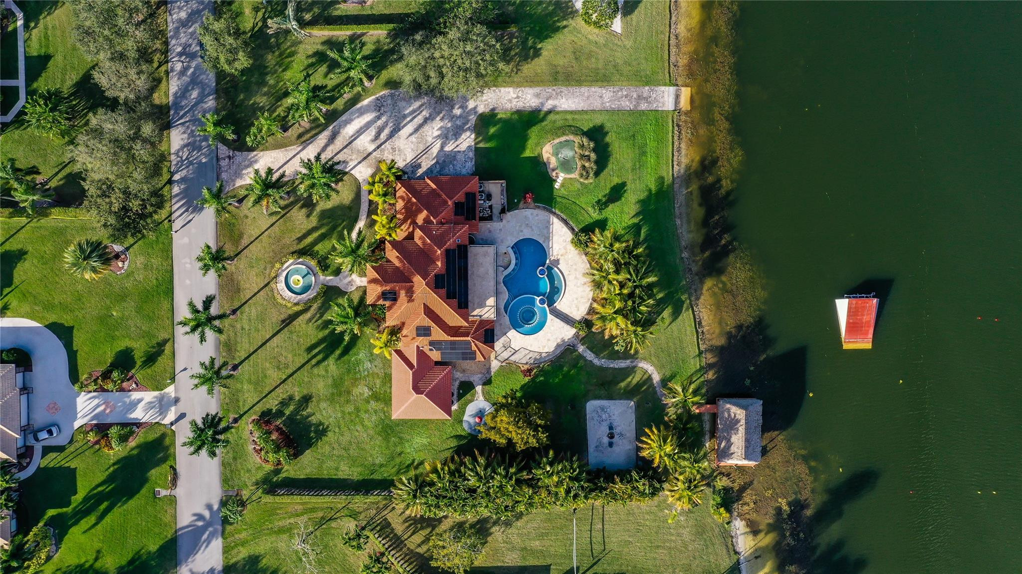 LOXAHATCHEE LAKES - Residential