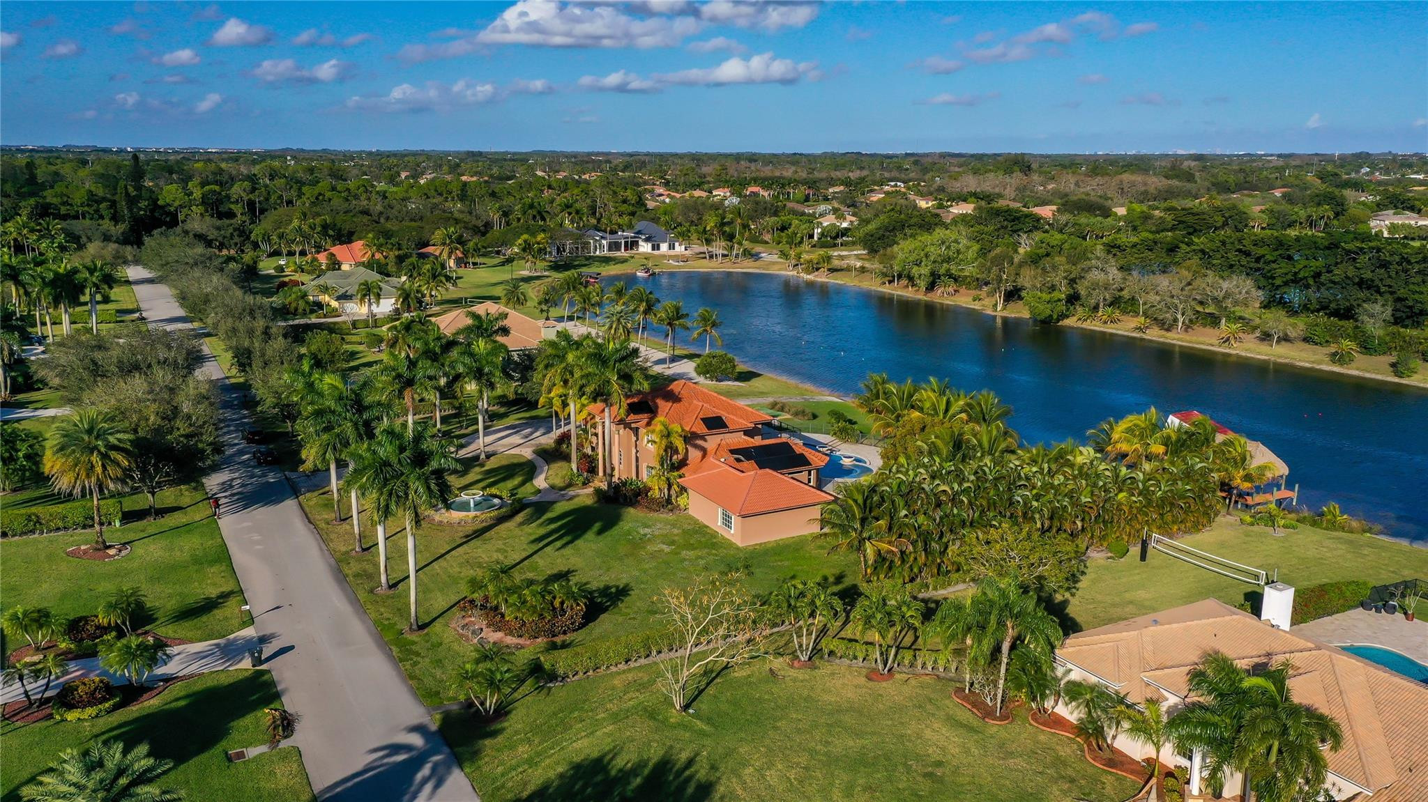 LOXAHATCHEE LAKES - Residential