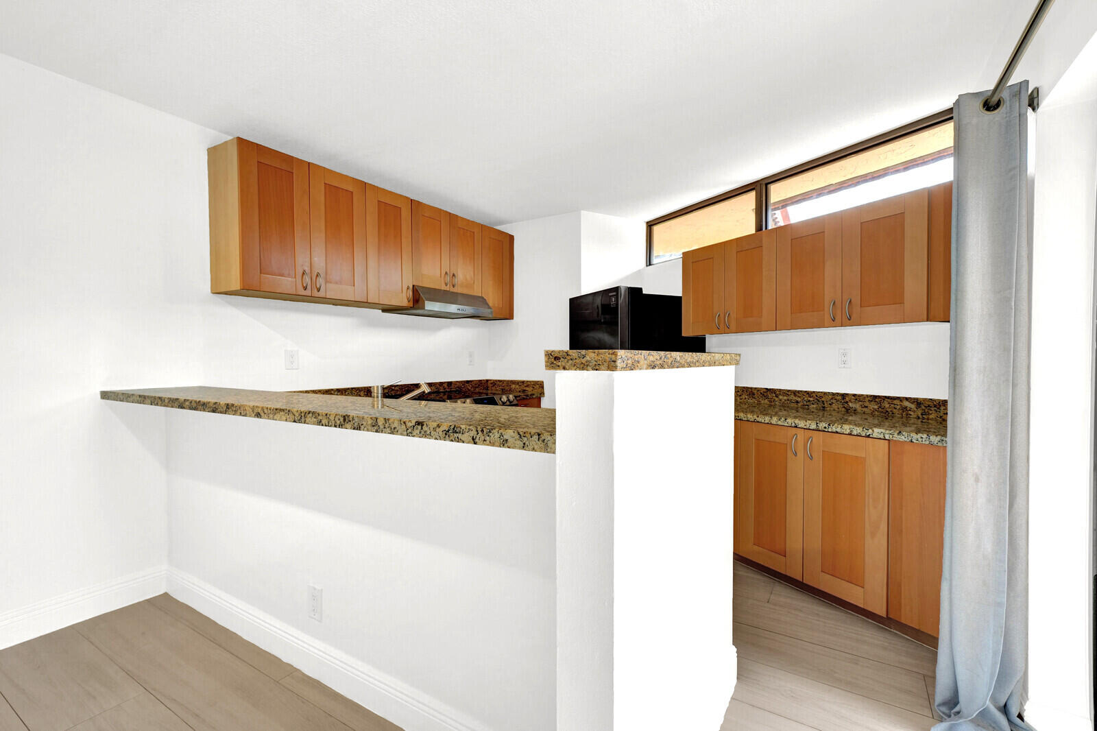 SOMERSET - Residential Lease
