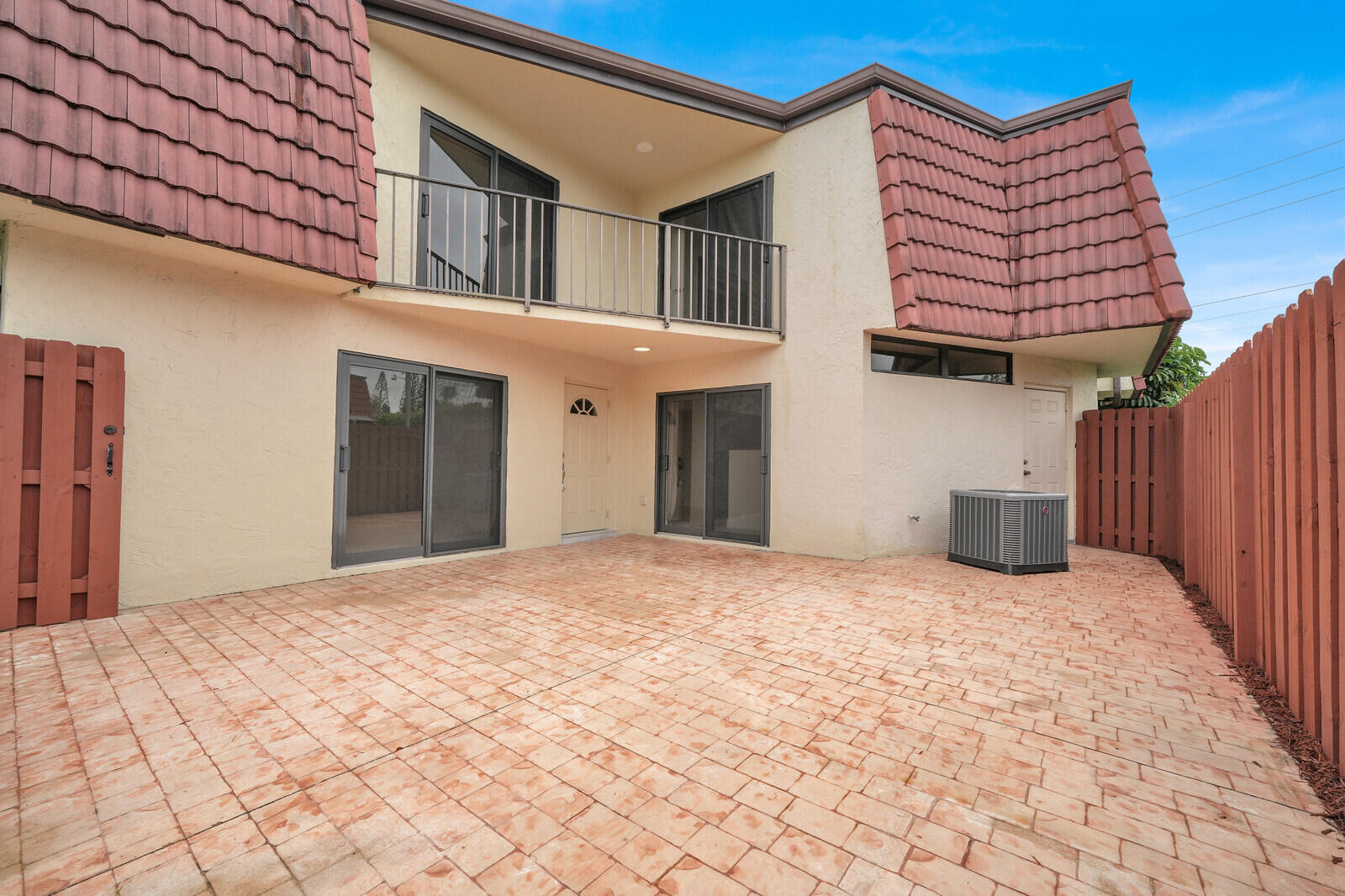 SOMERSET - Residential Lease