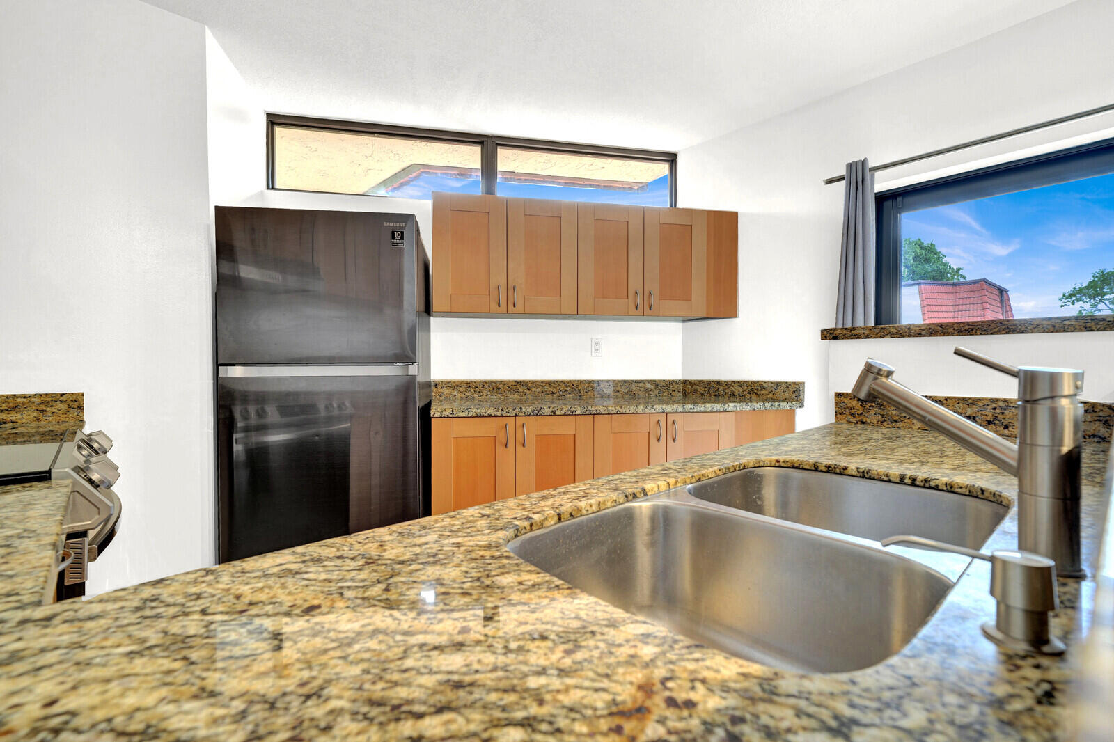 SOMERSET - Residential Lease