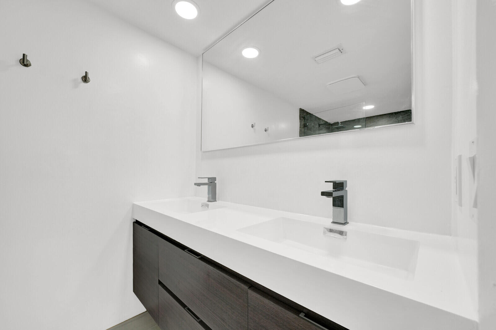 SOMERSET - Residential Lease