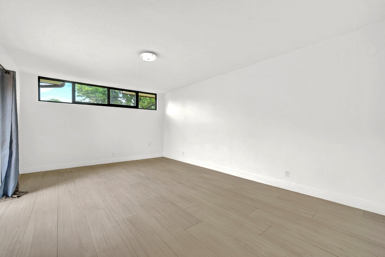 SOMERSET - Residential Lease