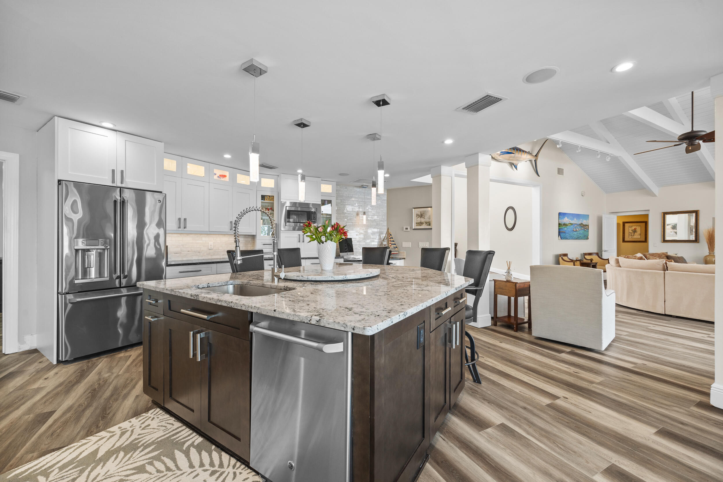 TEQUESTA COUNTRY CLUB - Residential